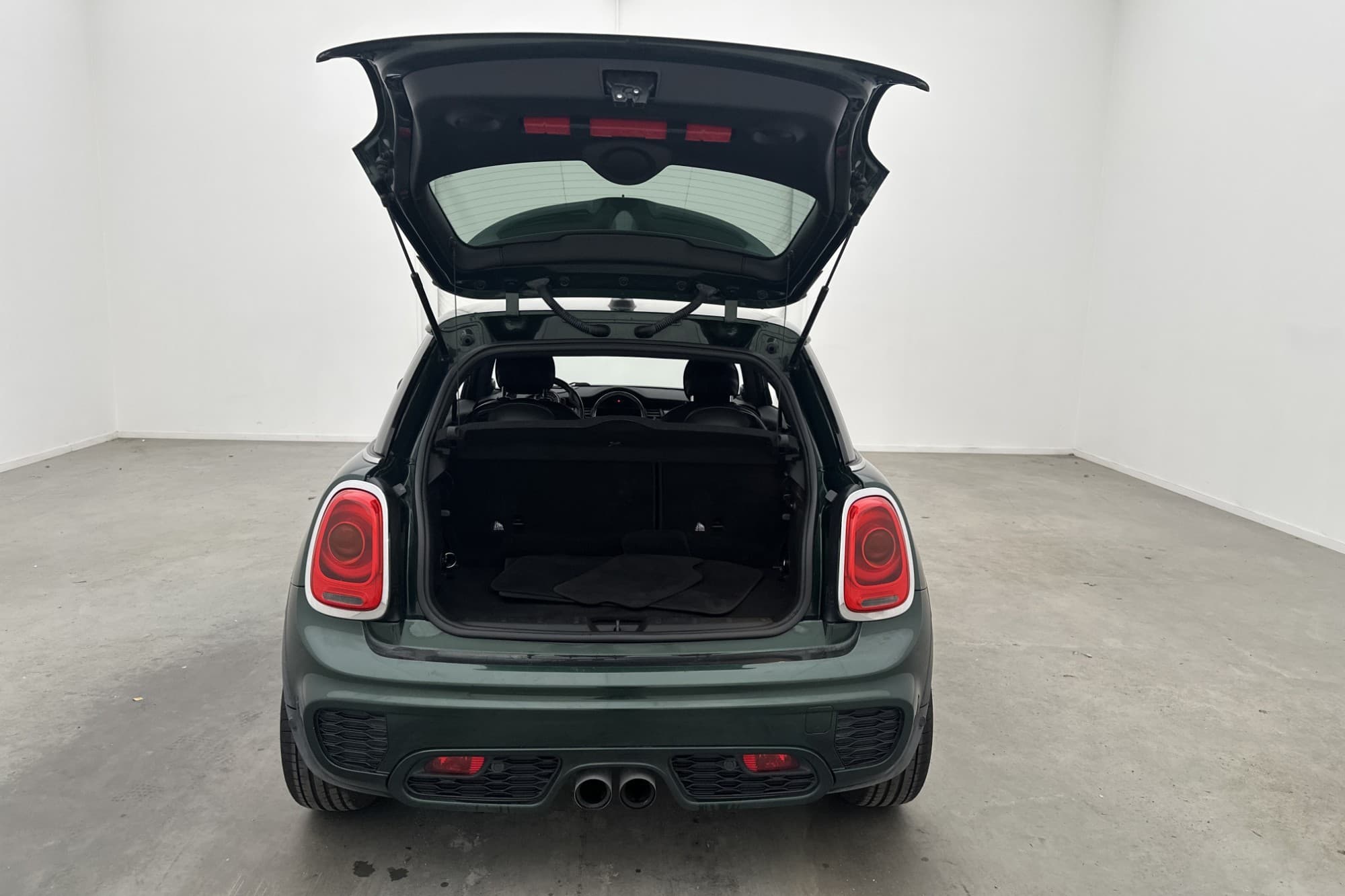 MINI John Cooper Works 231hk H/K B-Kamera HuD Skinn Navi