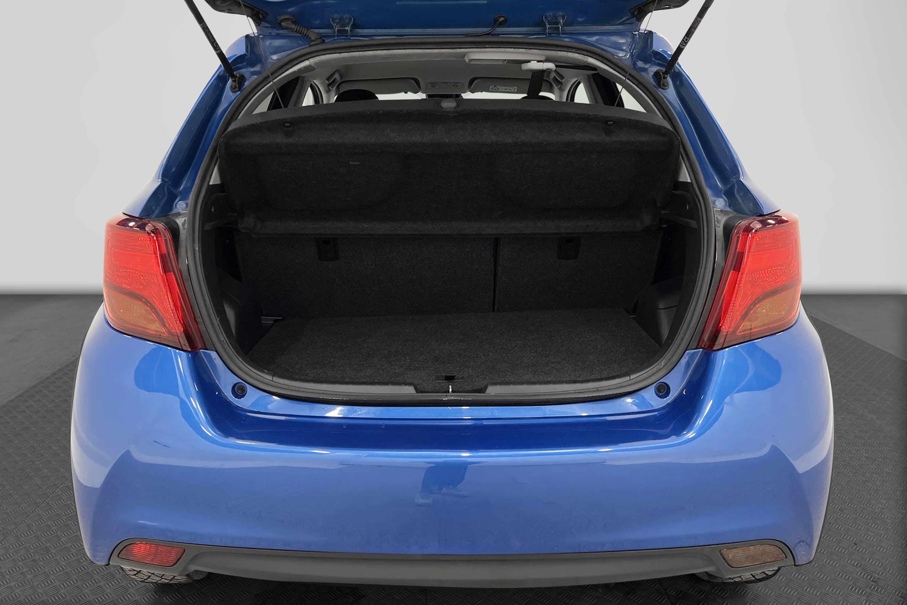 Toyota Yaris Hybrid 101hk M-Värmare B-Kam Navi 0,33L/mil