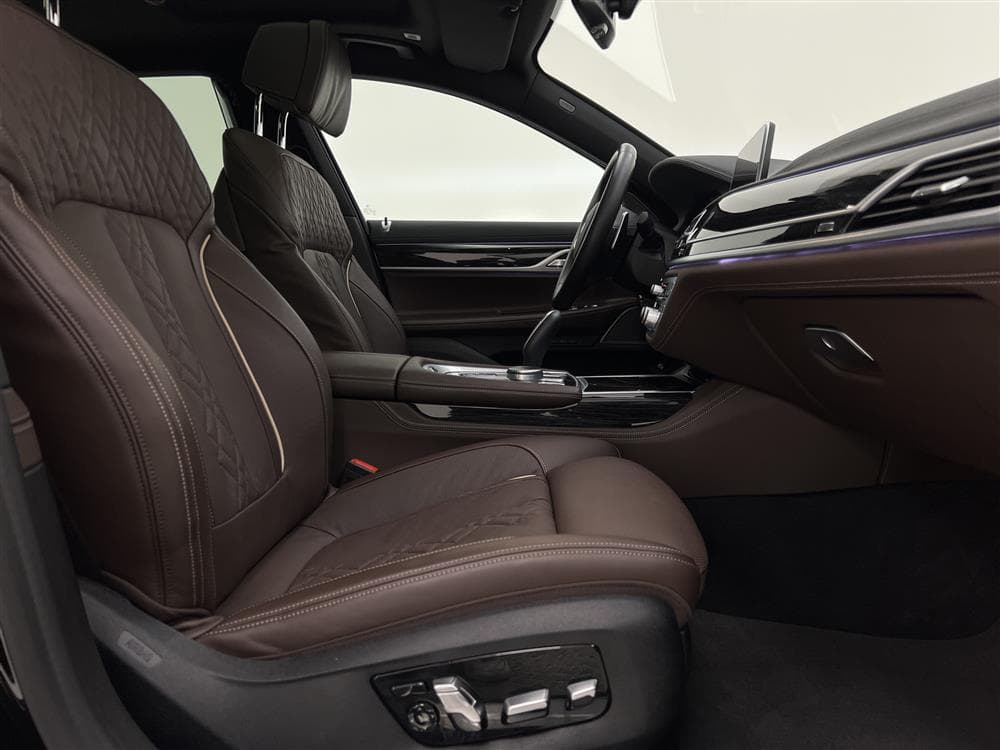 BMW 745Le xDrive 394hk M Sport Moms H/K T-lucka Laser Softclinteriör