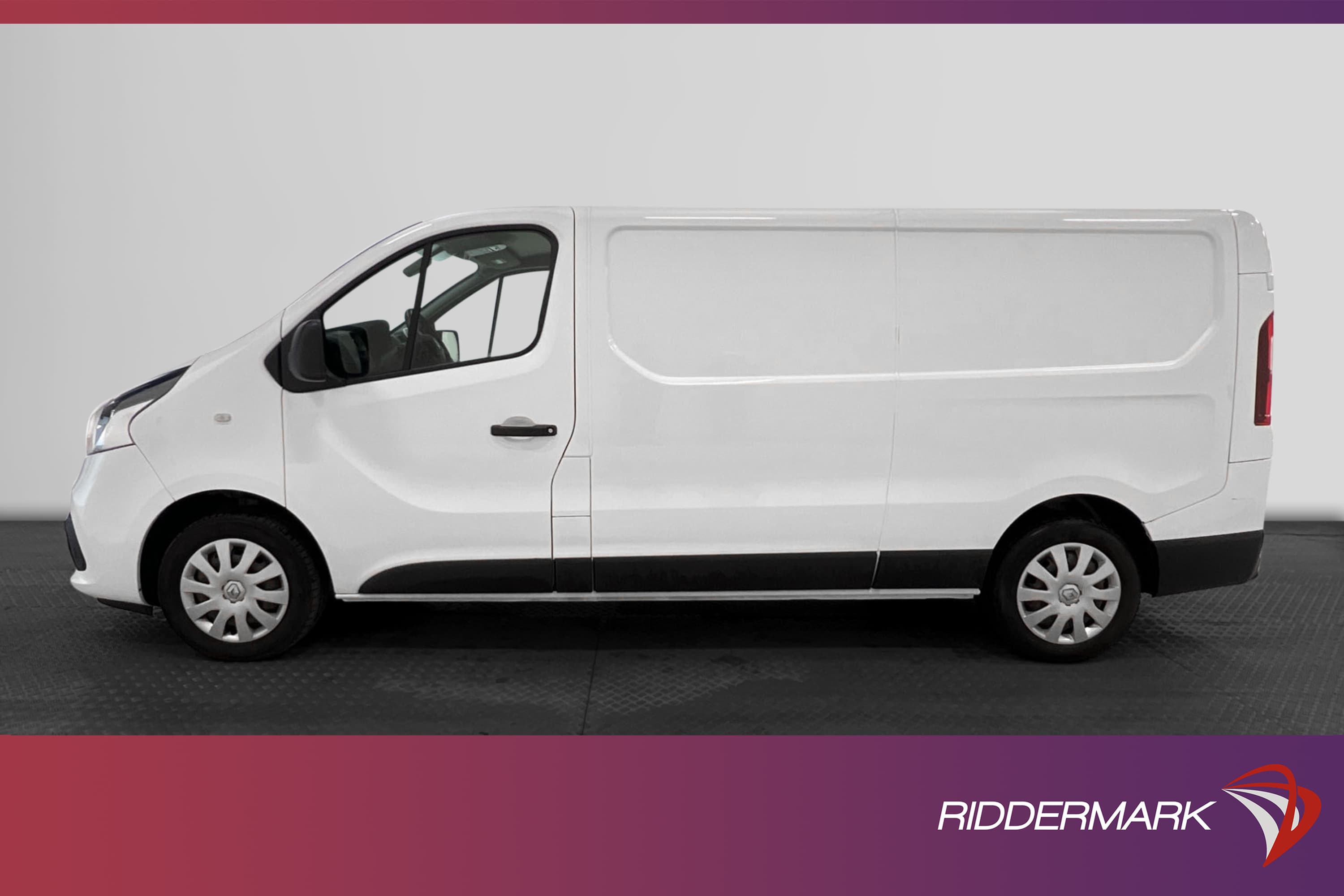 Renault Trafic L2 1.6 125hk Värmare Dragkrok B-Kamera Moms