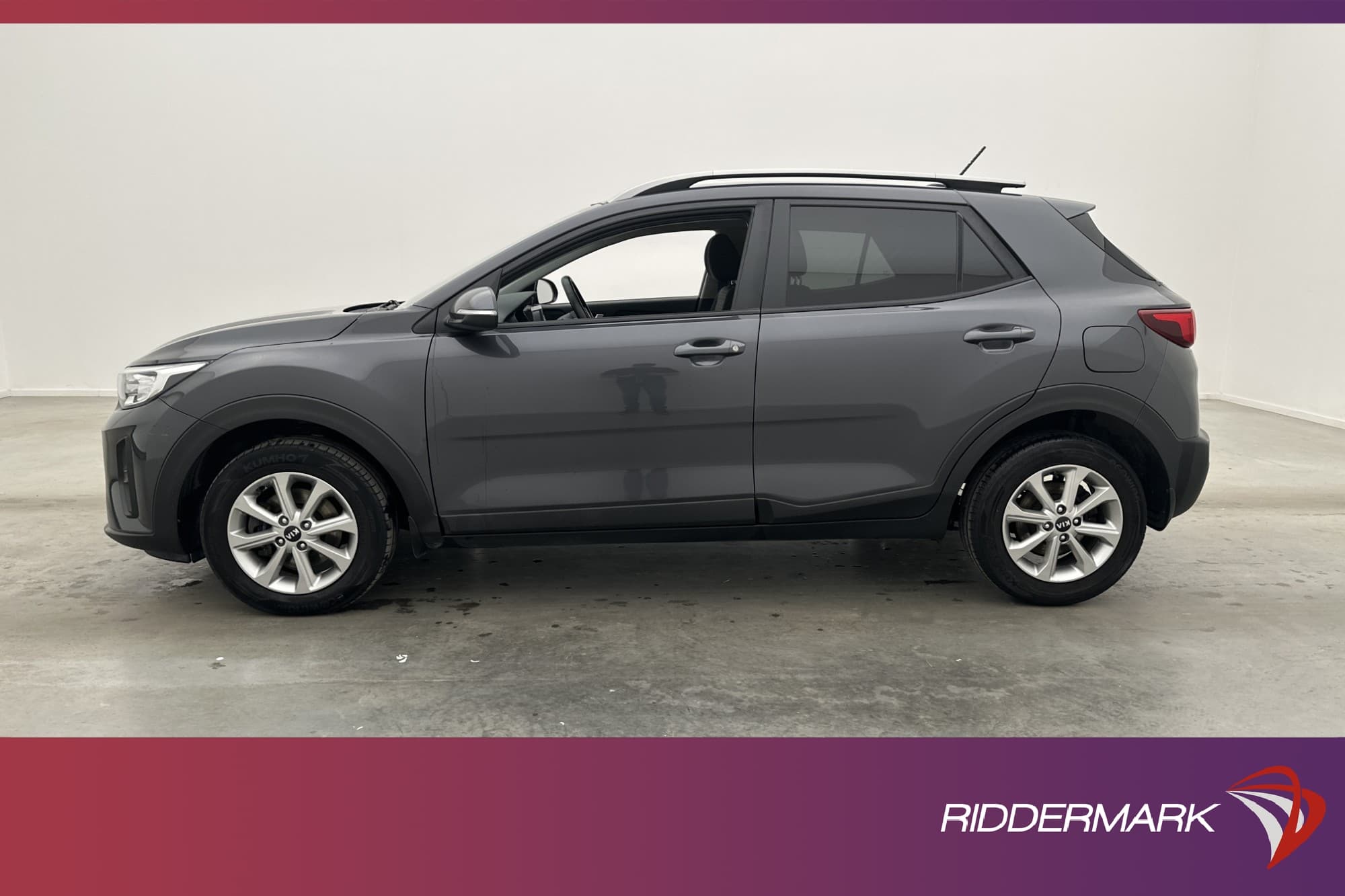 Kia Stonic 1.4 MPi 99hk 2 Brukare CarPlay 668kr Årsskatt