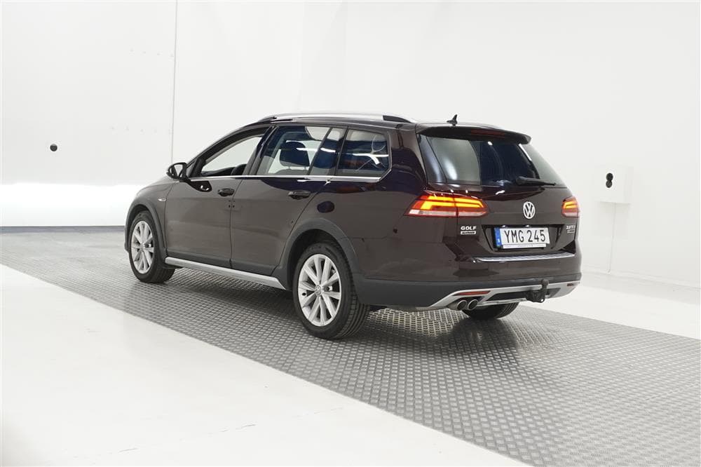 Volkswagen Golf Alltrack 2.0 TDI 4M D-Värm B-Kamera Dragexteriör