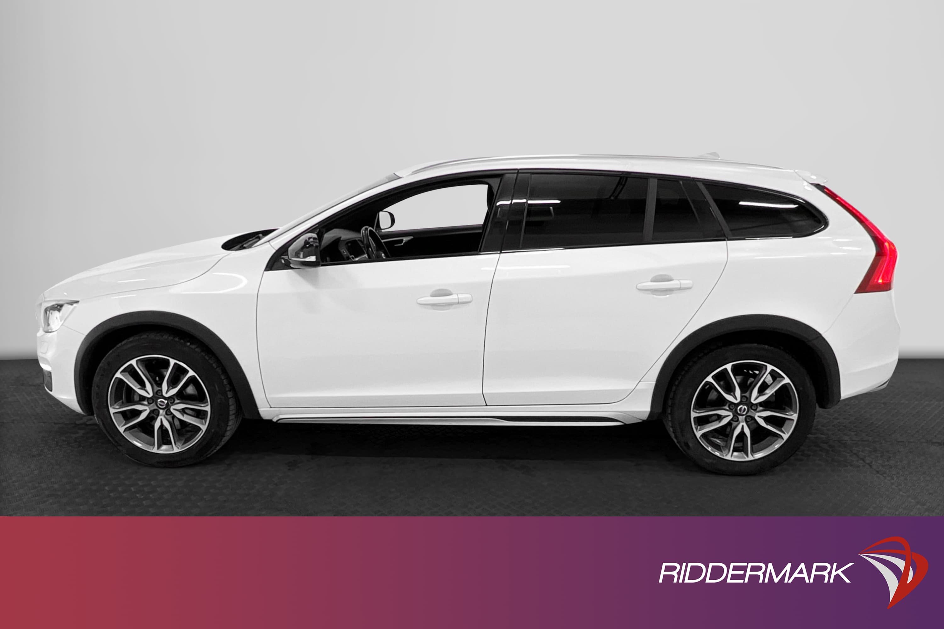Volvo V60 Cross Country D4 190hk AWD Summum