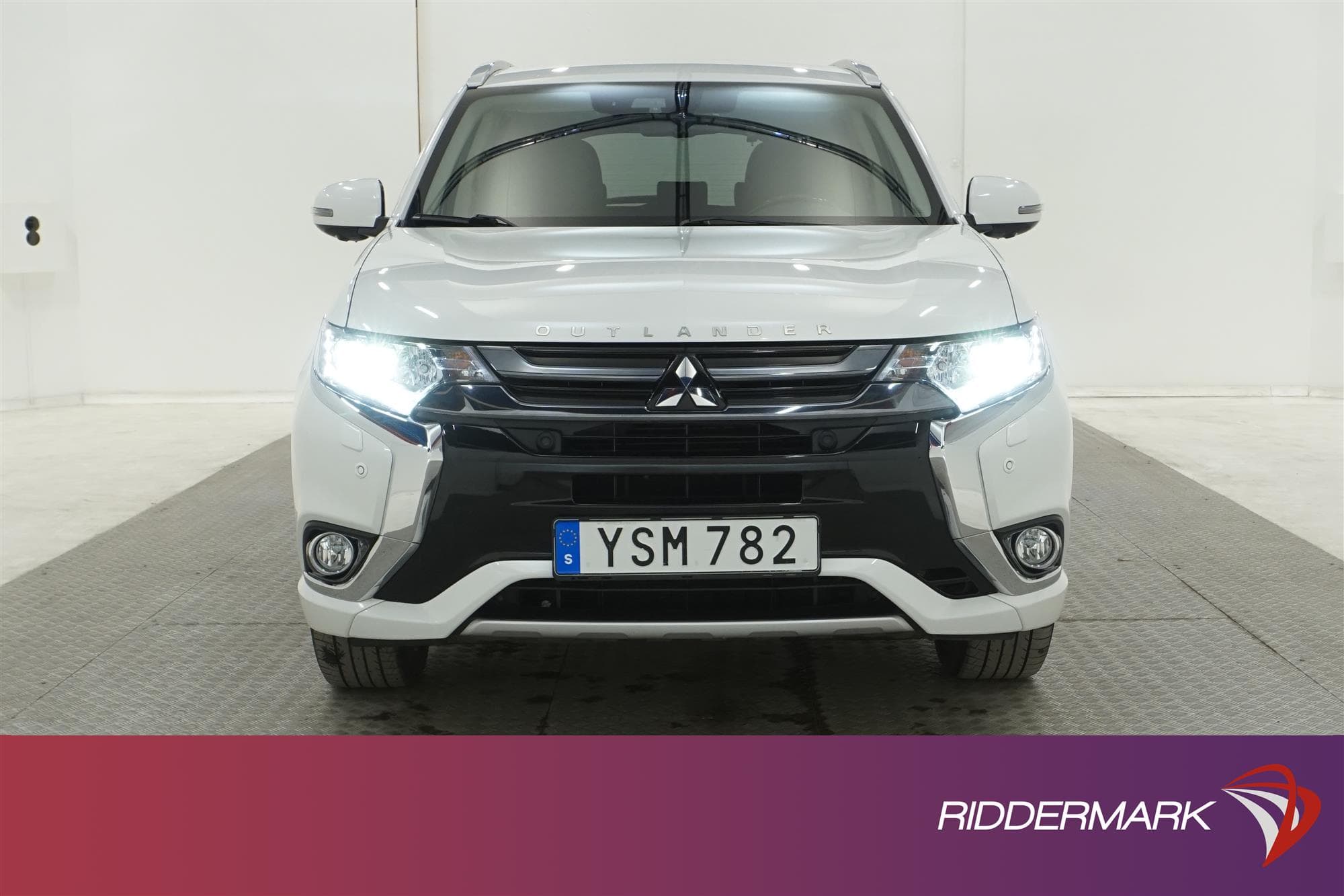Mitsubishi Outlander PHEV 4WD 203hk