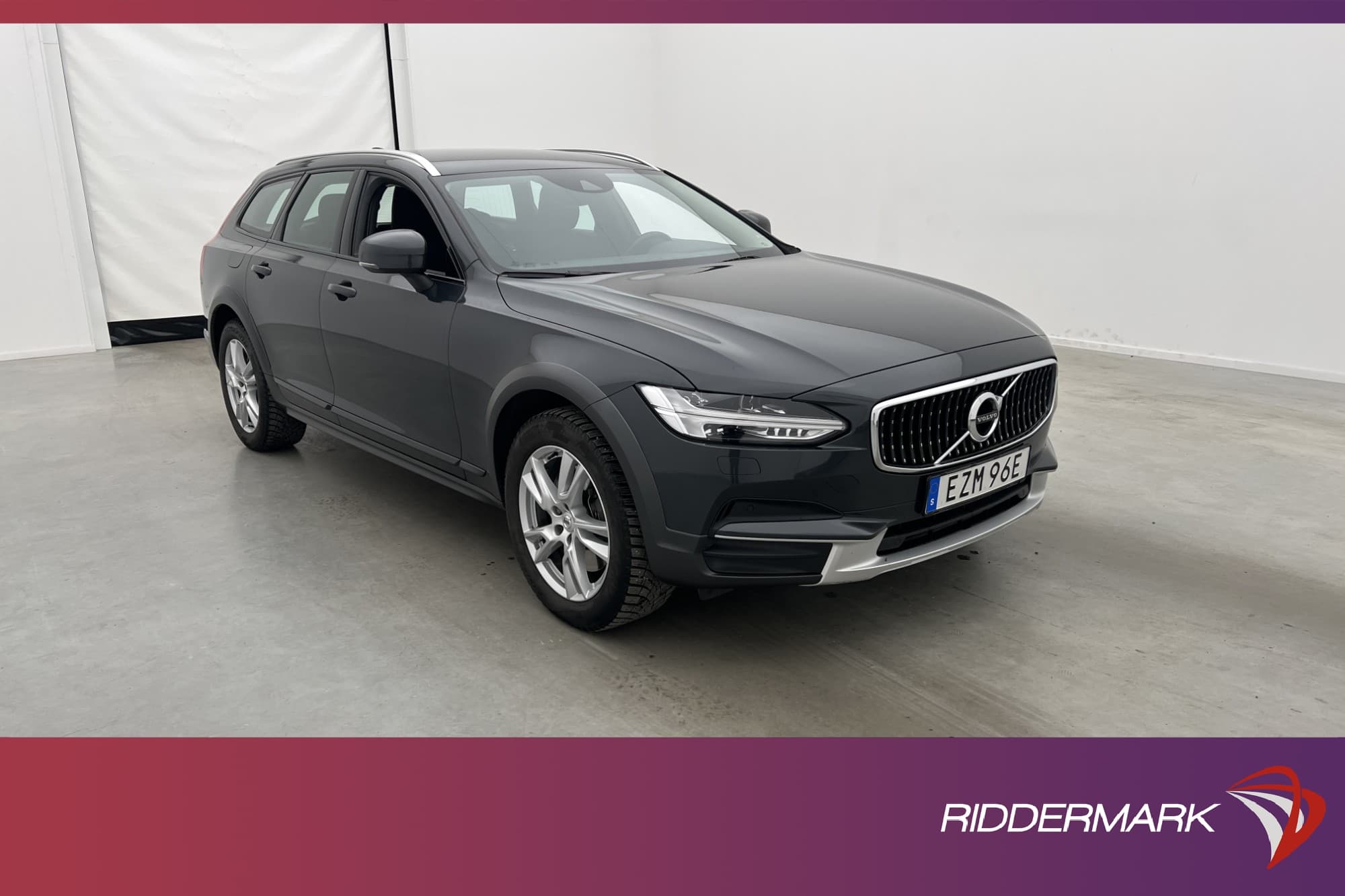 Volvo V90 Cross Country D4 AWD