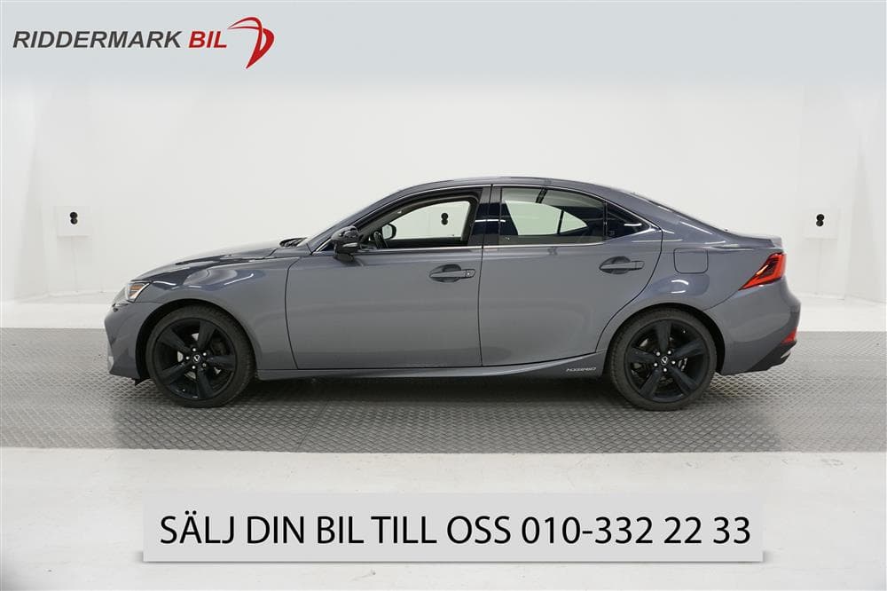 Lexus IS 300h 181hk