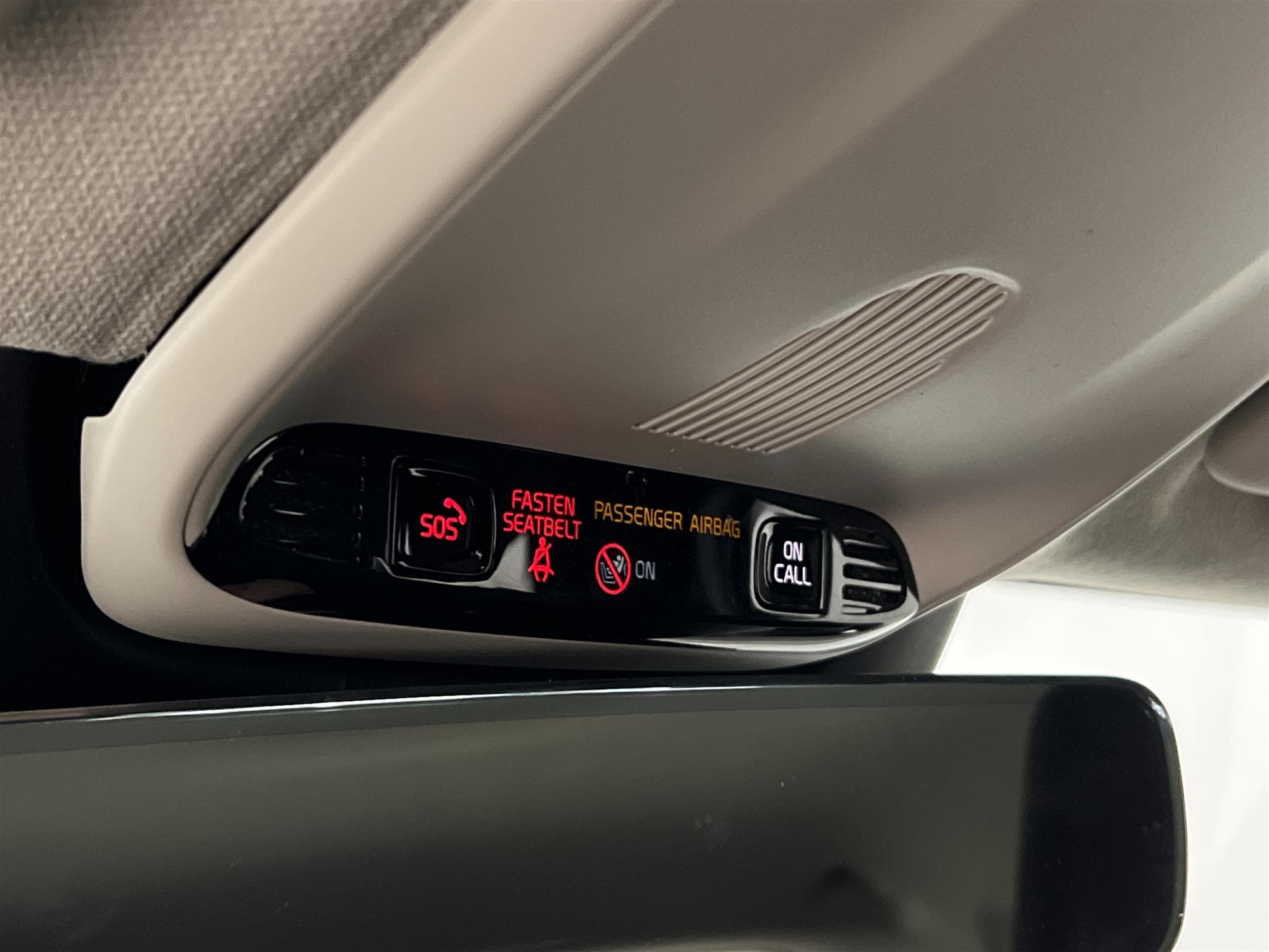 Volvo XC40 T2 129hk Momentum VOC Bränslevärmare Dragkrok