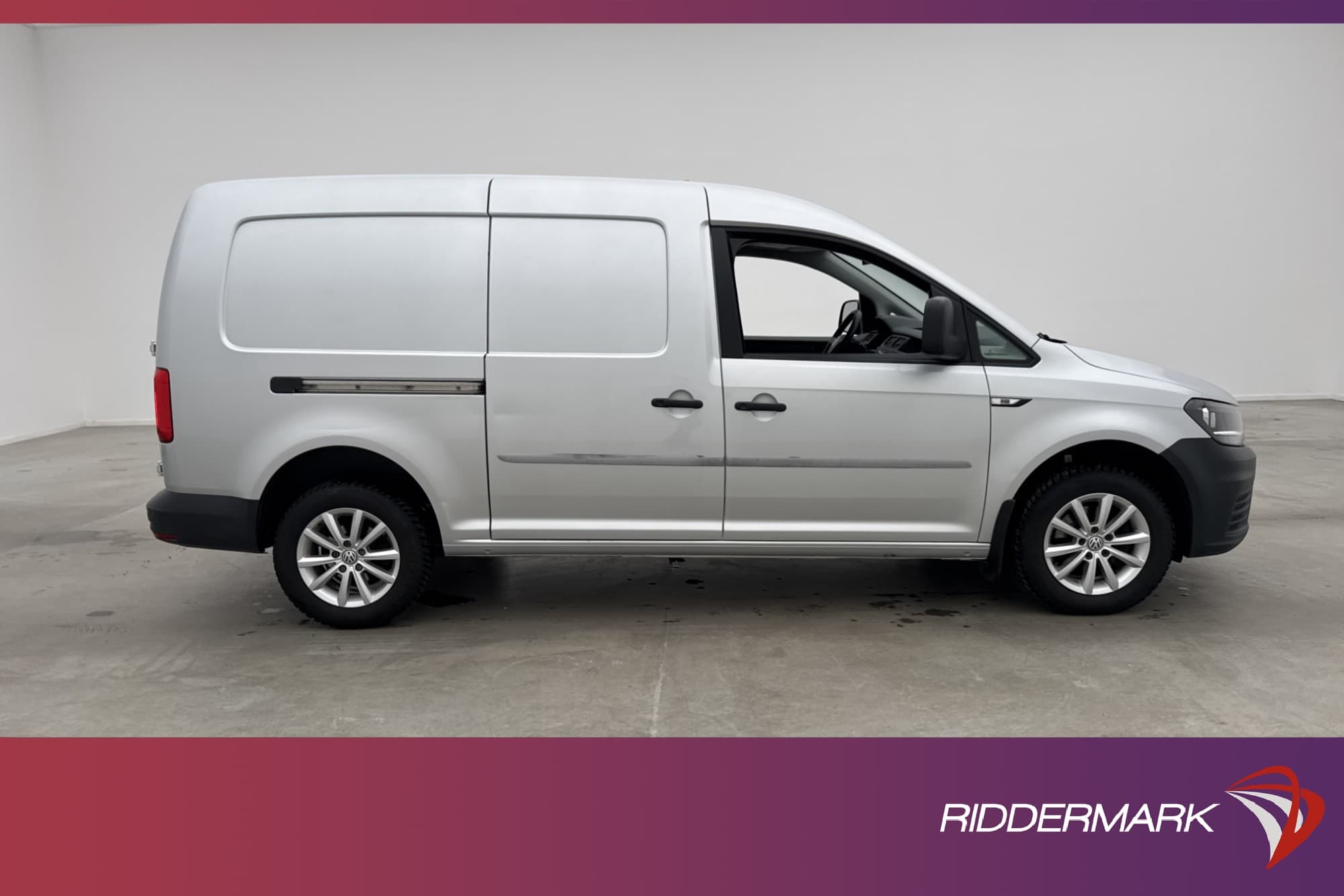 Volkswagen Caddy Maxi 2.0TDI Värmare Dragkrok Bluetooth MOMS