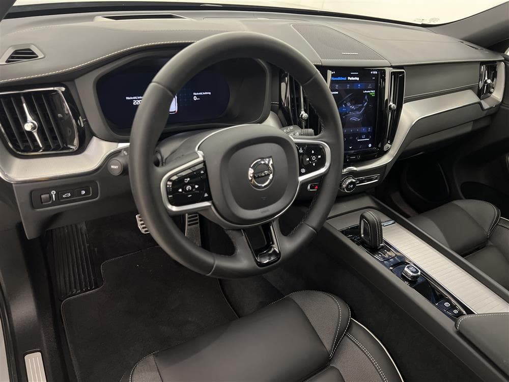 Volvo XC60 T8 AWD TwEn Polestar 421hk R-Design Pano H/K HuDinteriör