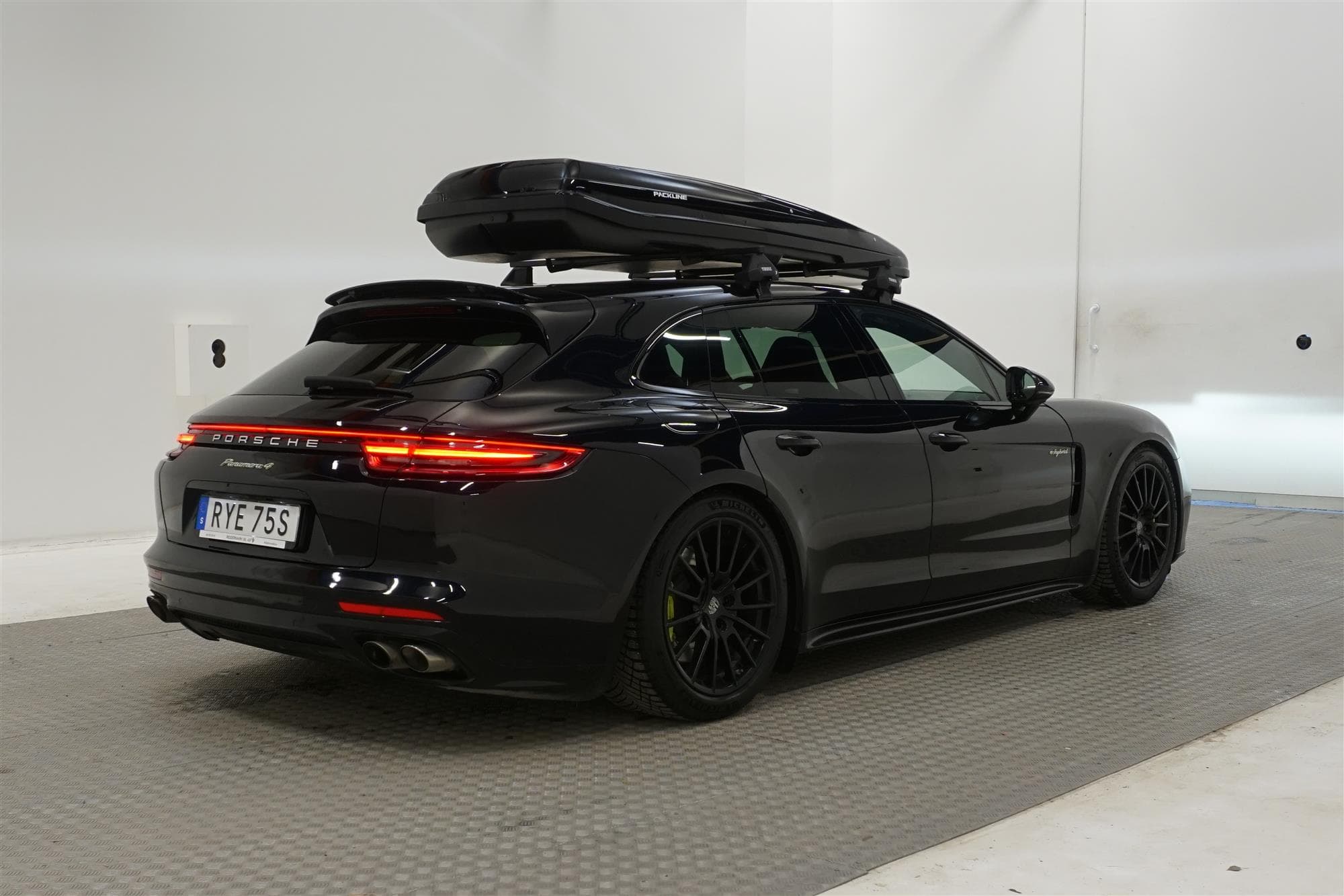 Porsche Panamera 4 E-hybrid Sport Turismo 462hk Bose Panoexteriör