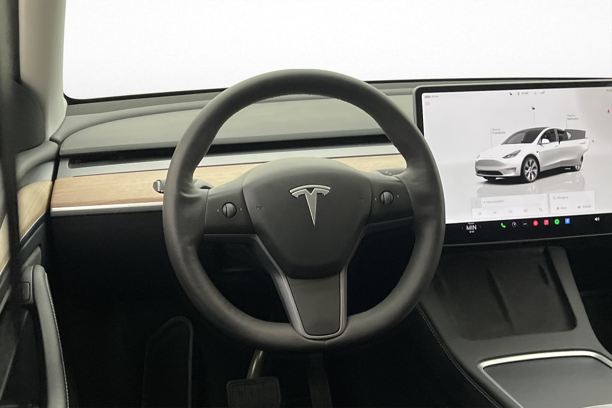 Tesla Model Y Long Range AWD Pano Kamera AP Skinn Moms