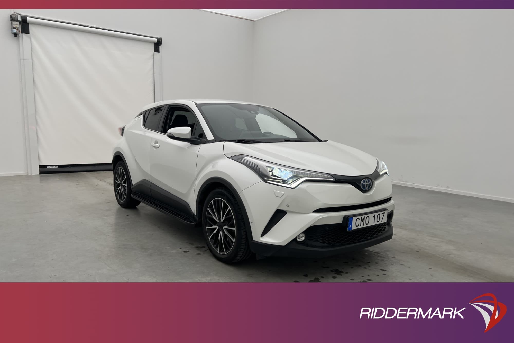 Toyota C-HR Hybrid 122hk
