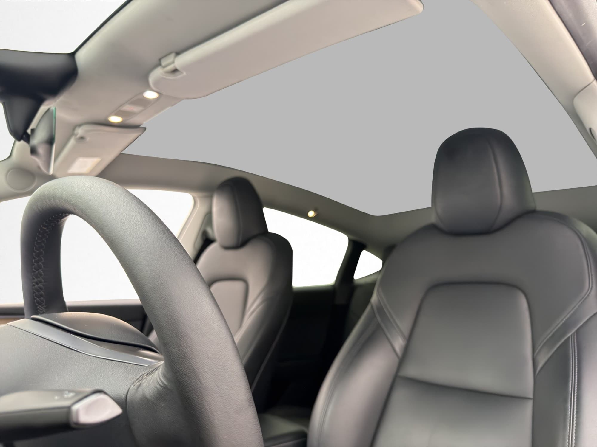 Tesla Model Y Long Range AWD Autopilot Drag En-Brukare MOMS