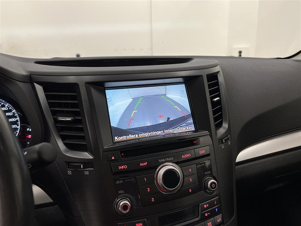 Subaru Outback 2.0 150hk 4WD M-Värm Taklucka B-Kamera Draginteriör