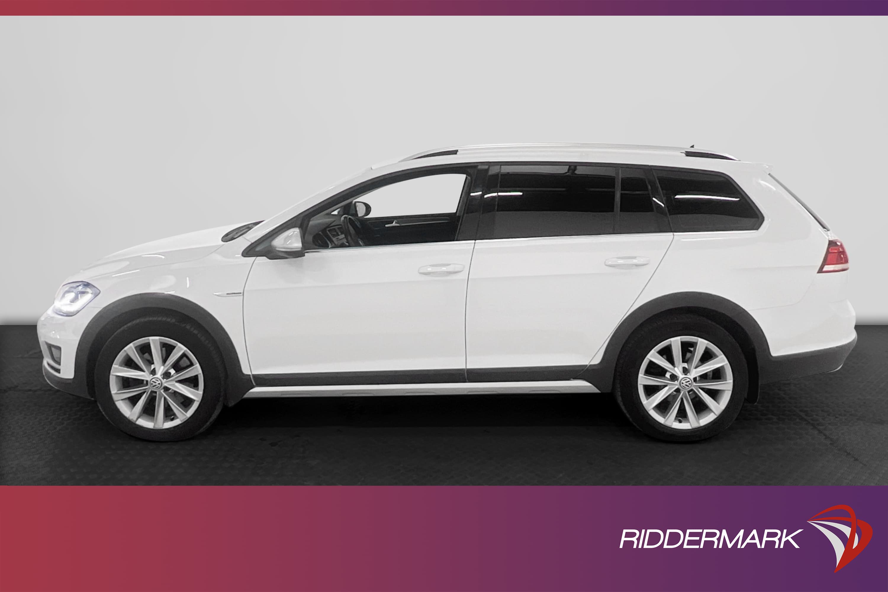 Volkswagen Golf Alltrack 1.8 TSI 4M
