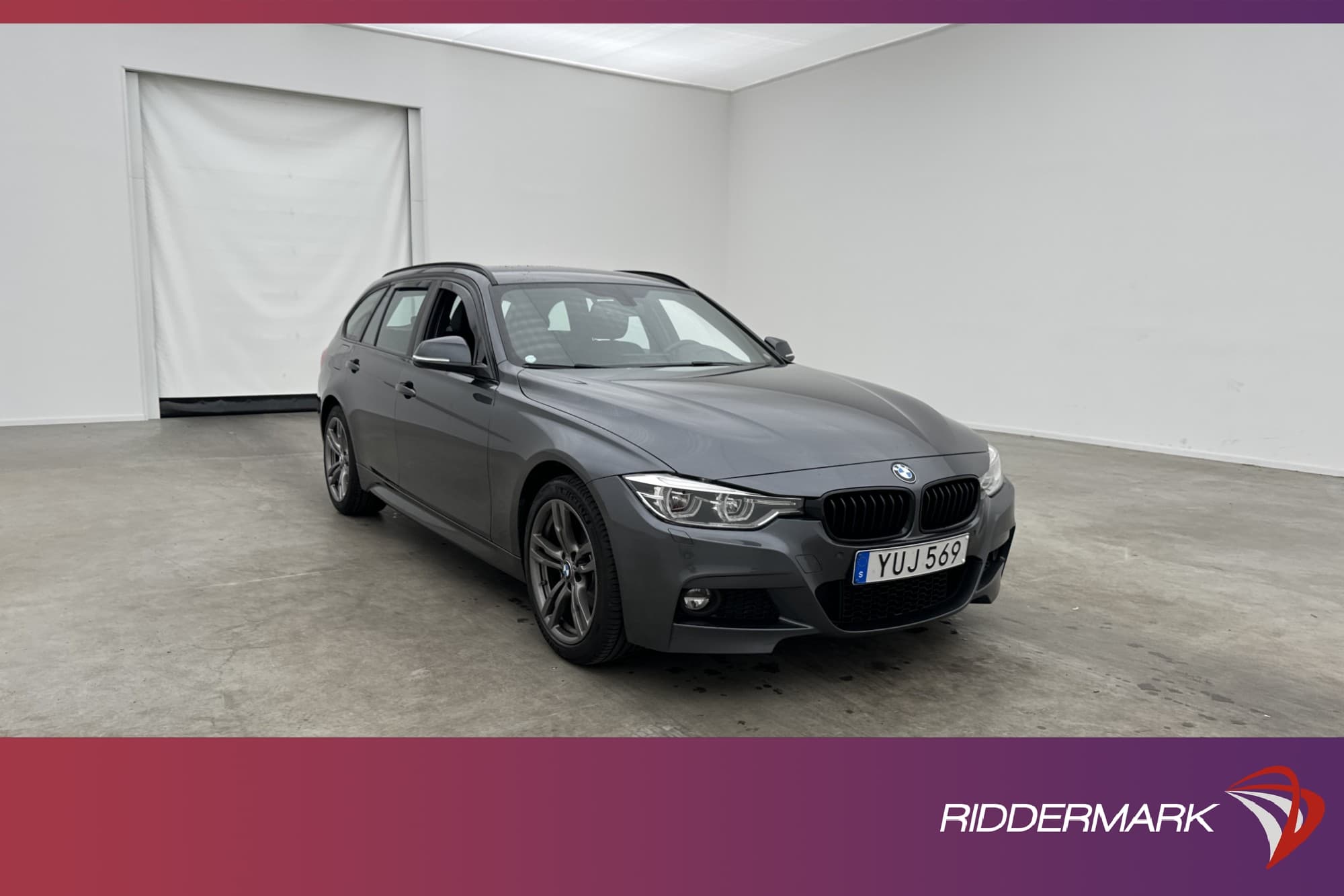 BMW 330 i xDrive Touring
