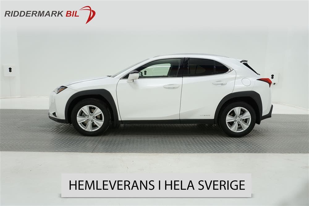 Lexus UX 250h 180hk
