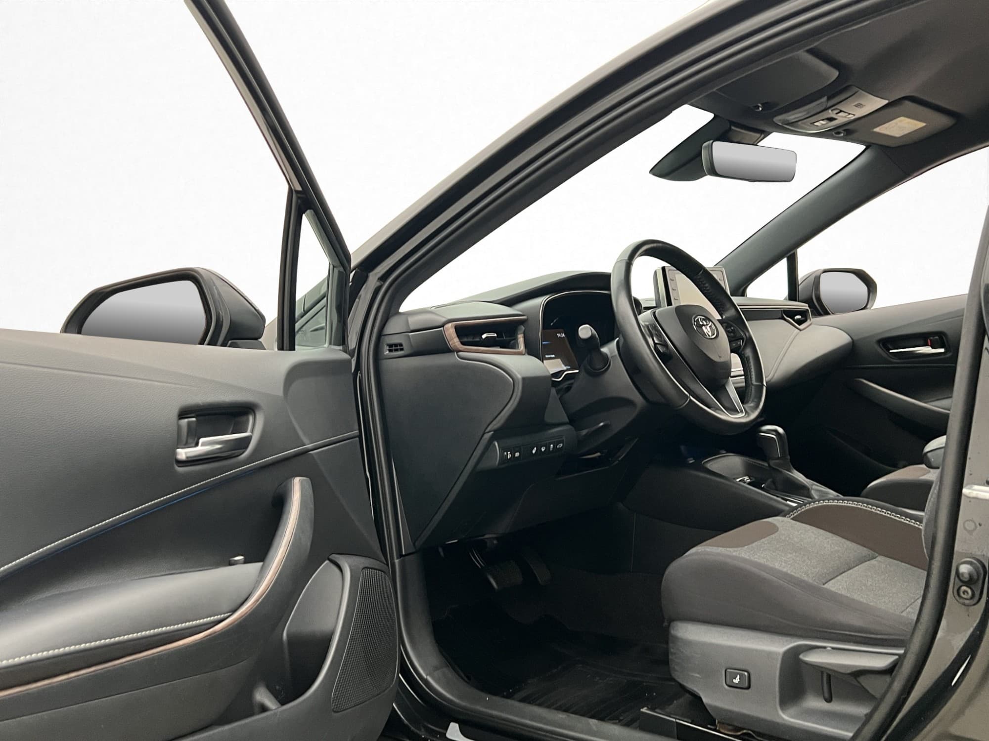 Toyota Corolla TREK Hybrid Kamera Adaptiv-Fart Rattvärme