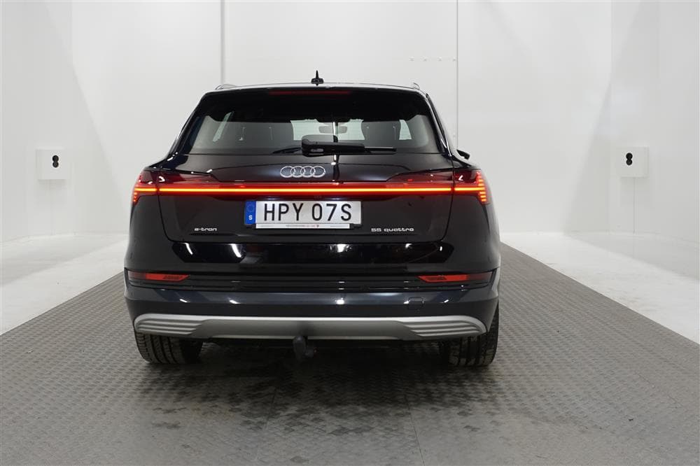 Audi e-tron 55 Quattro 408hk S-Line Drag Backkamera Moms