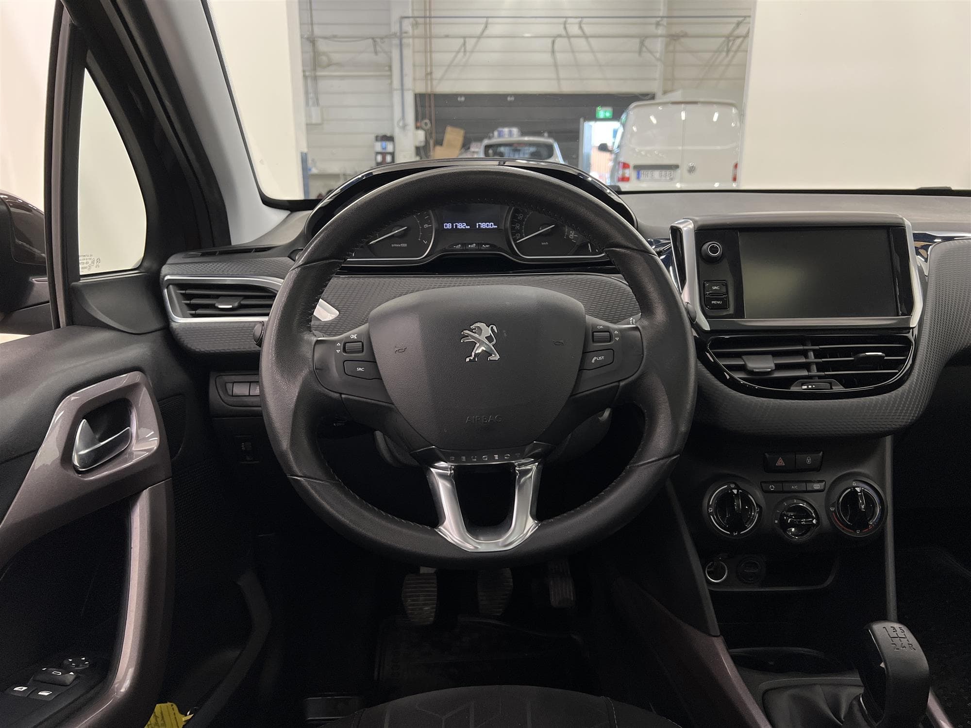 Peugeot 2008 1.2 VTi 82hk Pano Ny kamrem 0,49L/mil