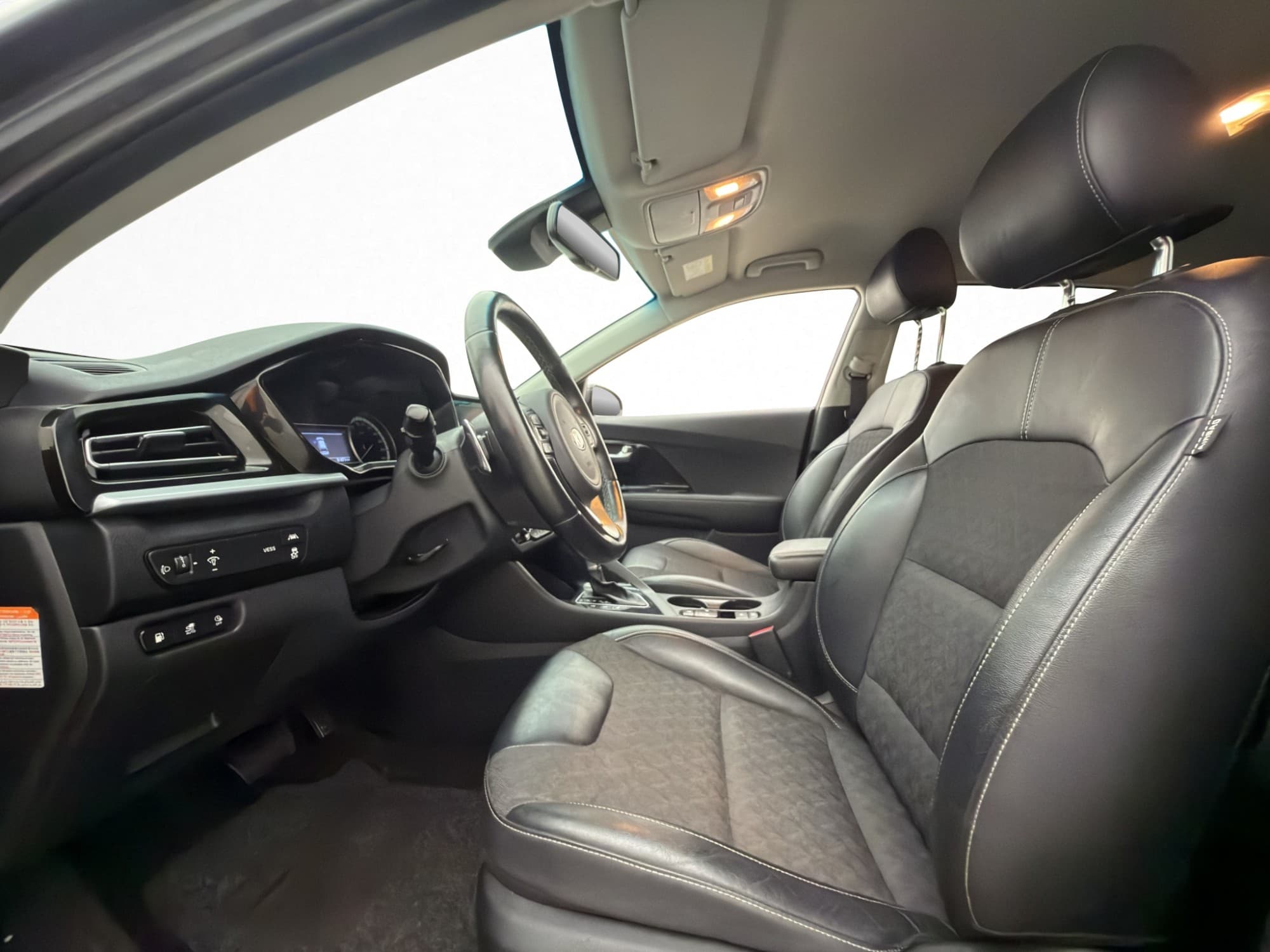 Kia Niro P-HEV 141hk Advance Plus Kamera CarPlay Navi