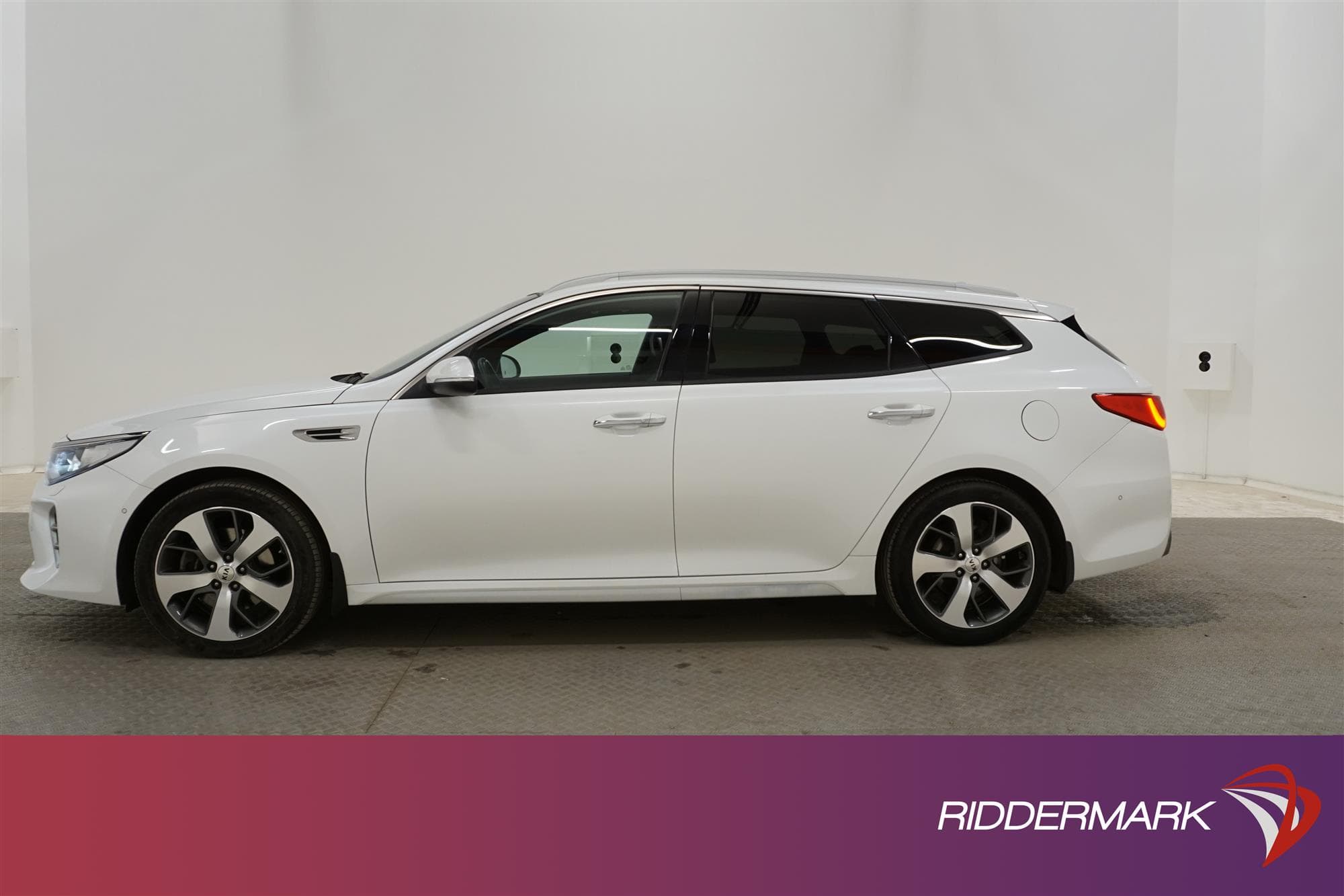 Kia Optima Sport Wagon 1.7 141hk