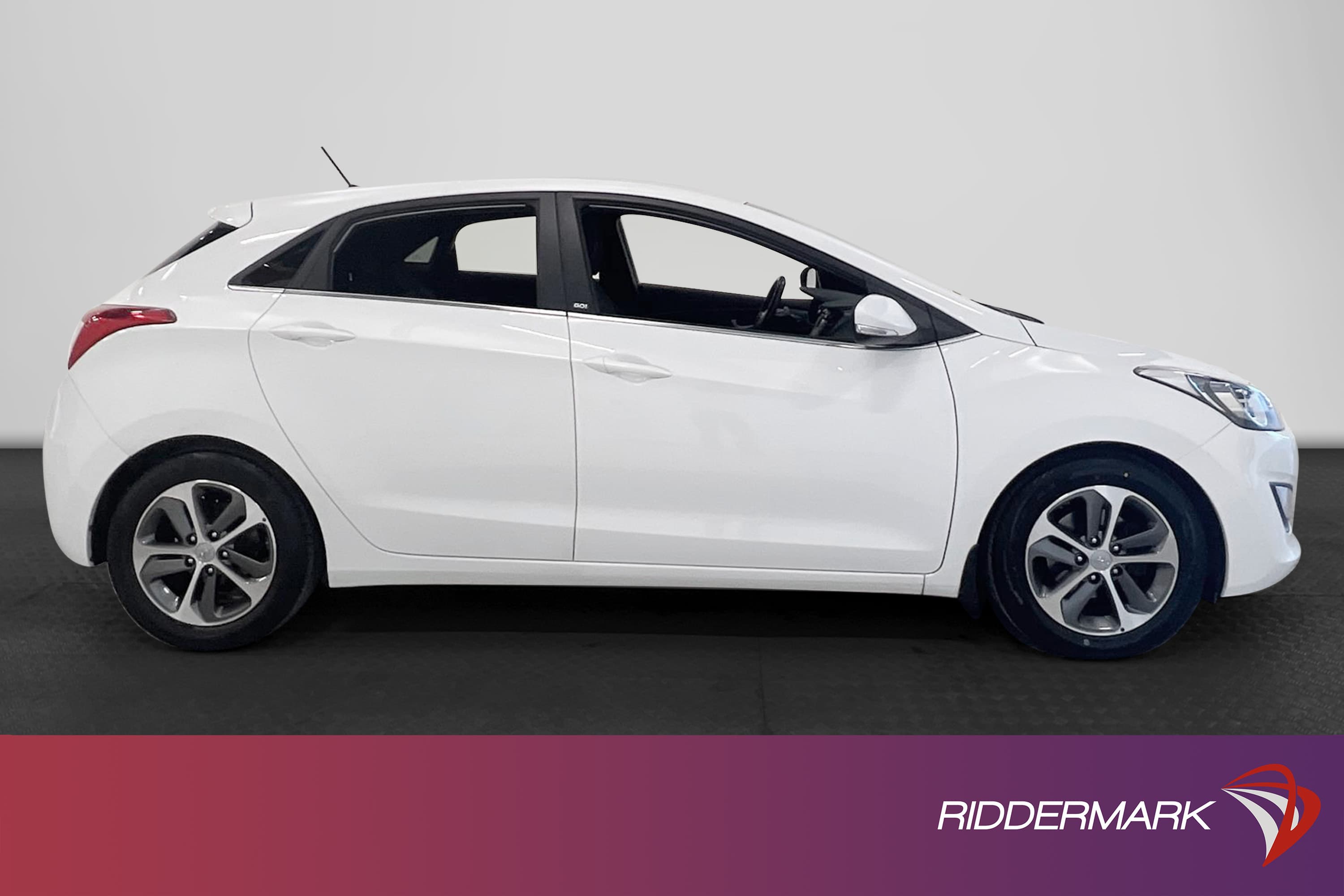 Hyundai i30 1.6 GDI 135hk
