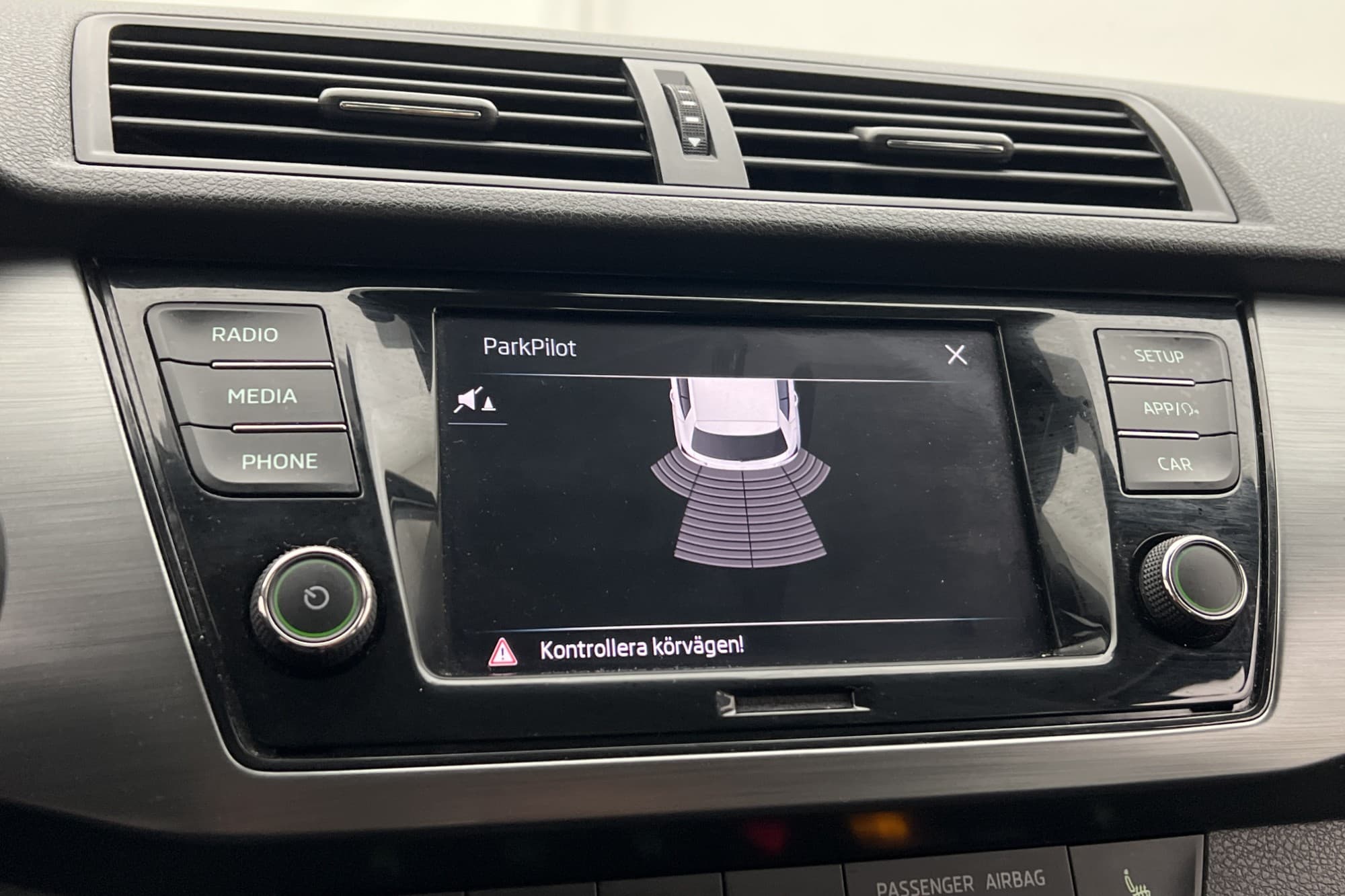 Skoda Fabia 95hk Style CarPlay Sensorer Farthållare Keyless
