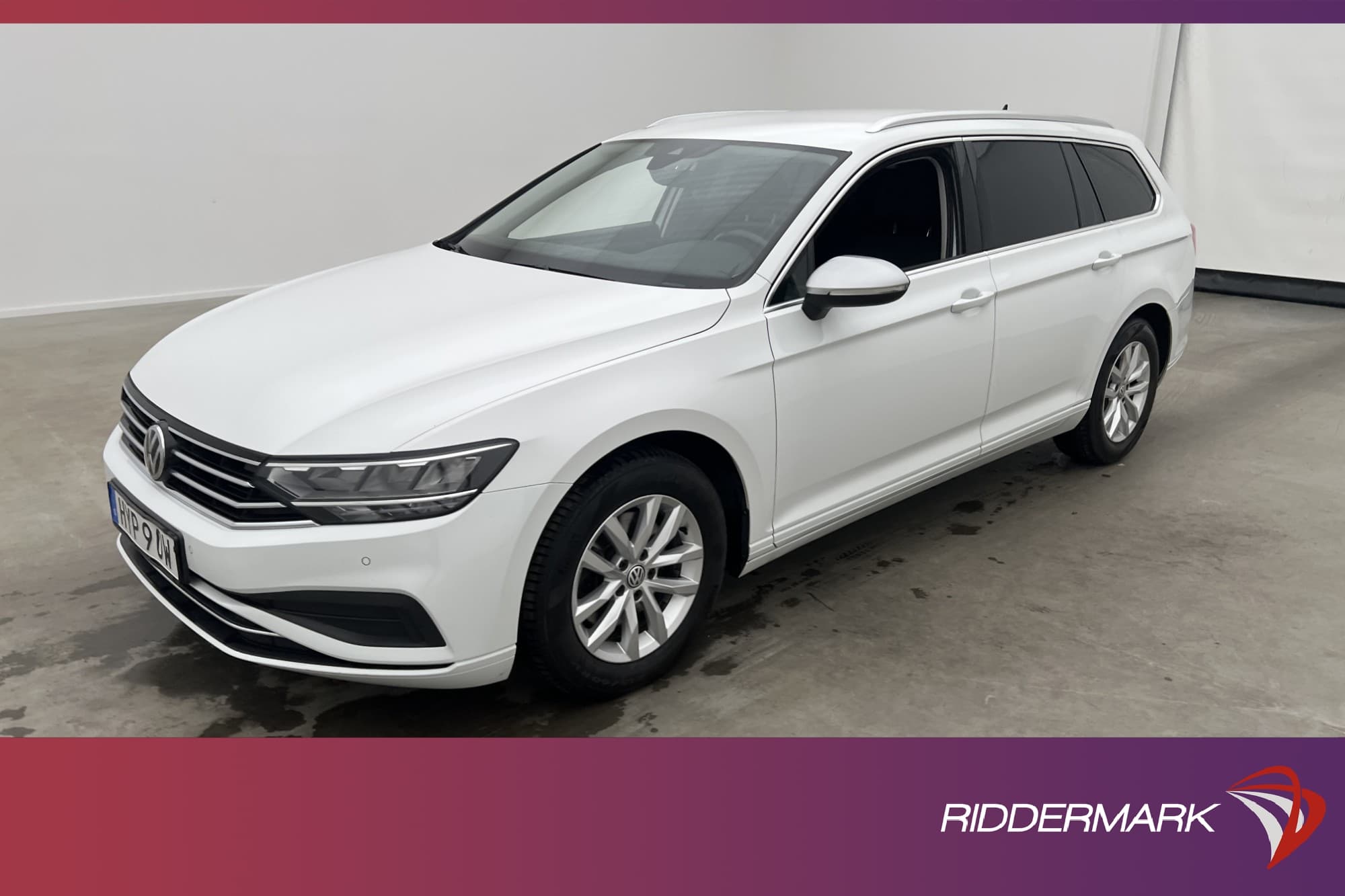 Volkswagen Passat TDI 150hk Cockpit Dragkrok Kamera CarPlay