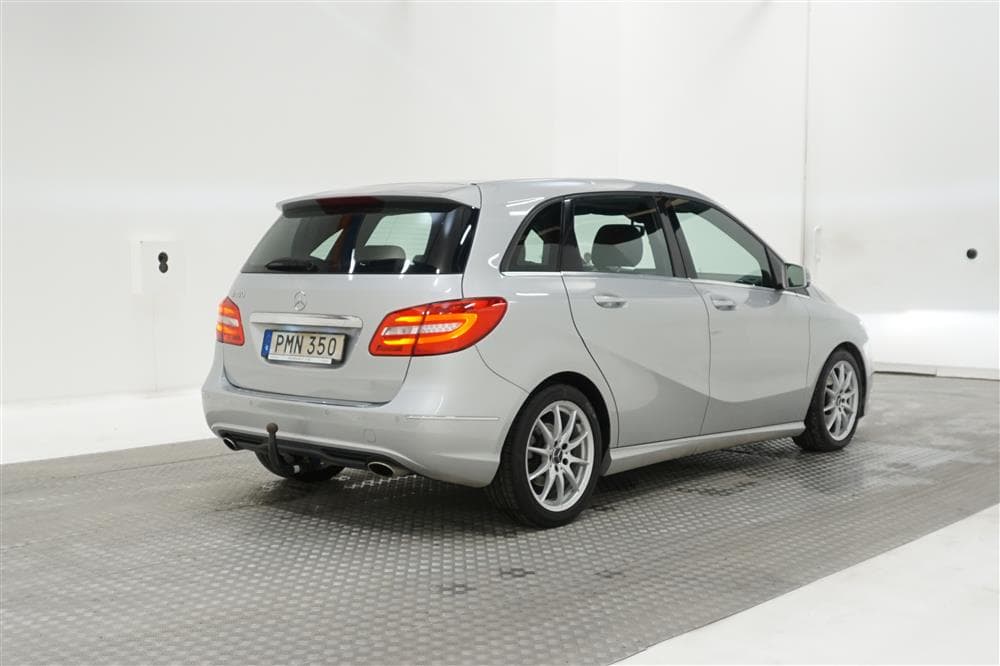 Mercedes-Benz B 180 122hk