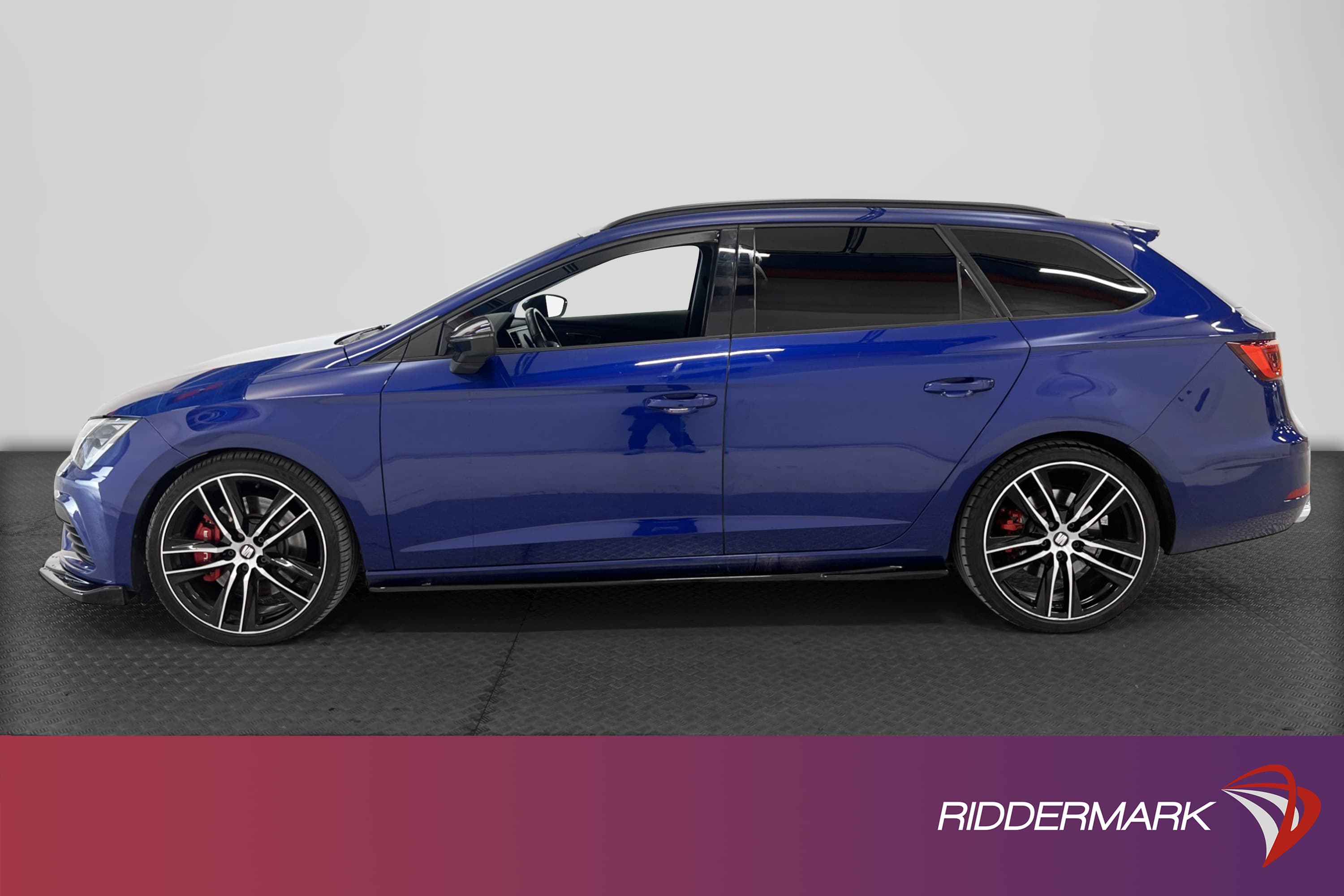 SEAT Leon ST Cupra 4Drive DSG 300hk 