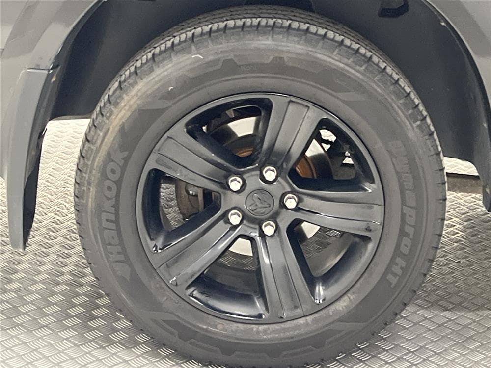 Dodge Ram Sport Black Edt 5.7 4WD 401hk Taklucka Kåpa interiör
