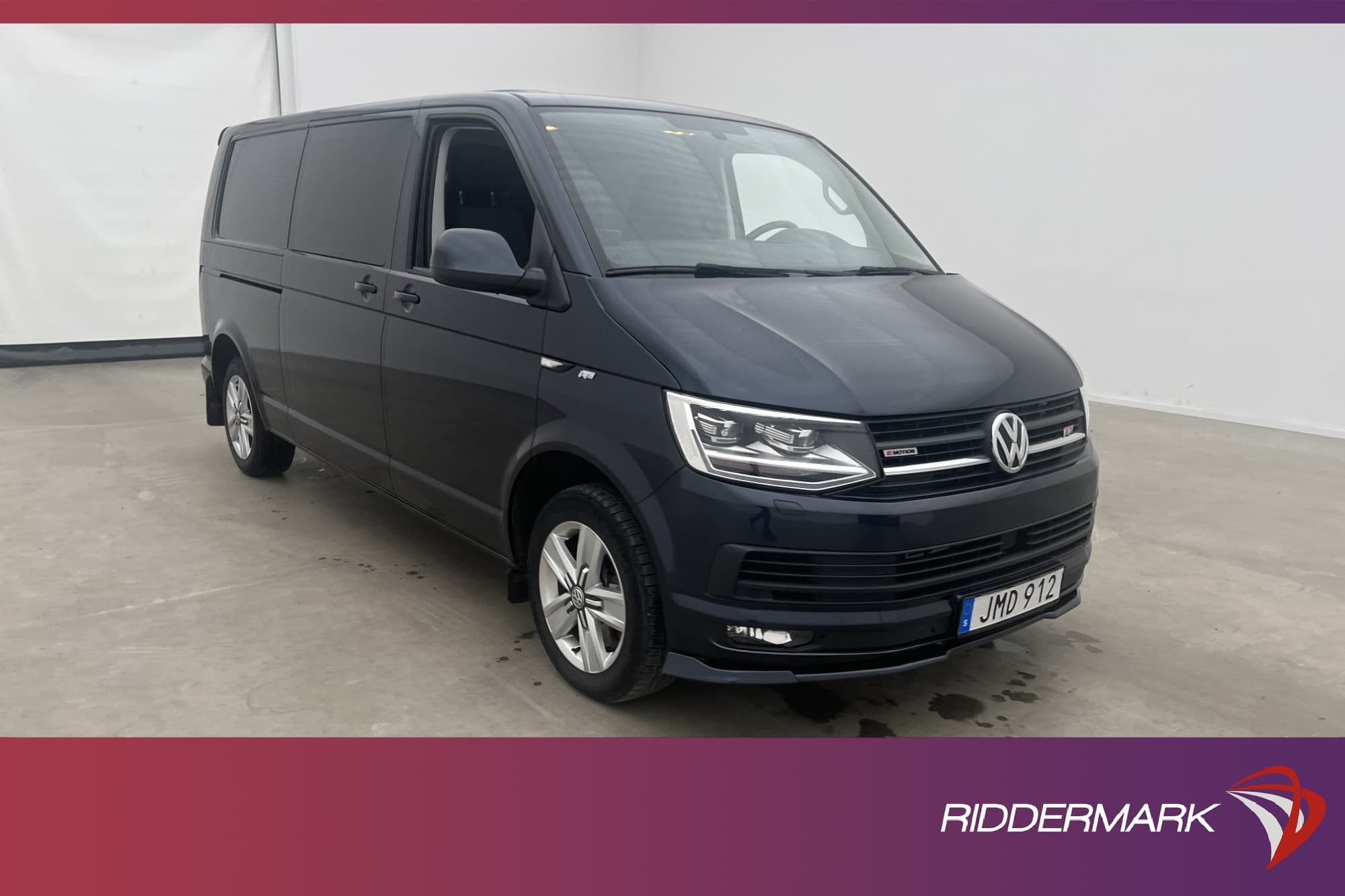 Volkswagen Transporter Kombi L2 4M Värm Drag B-Kamera Moms