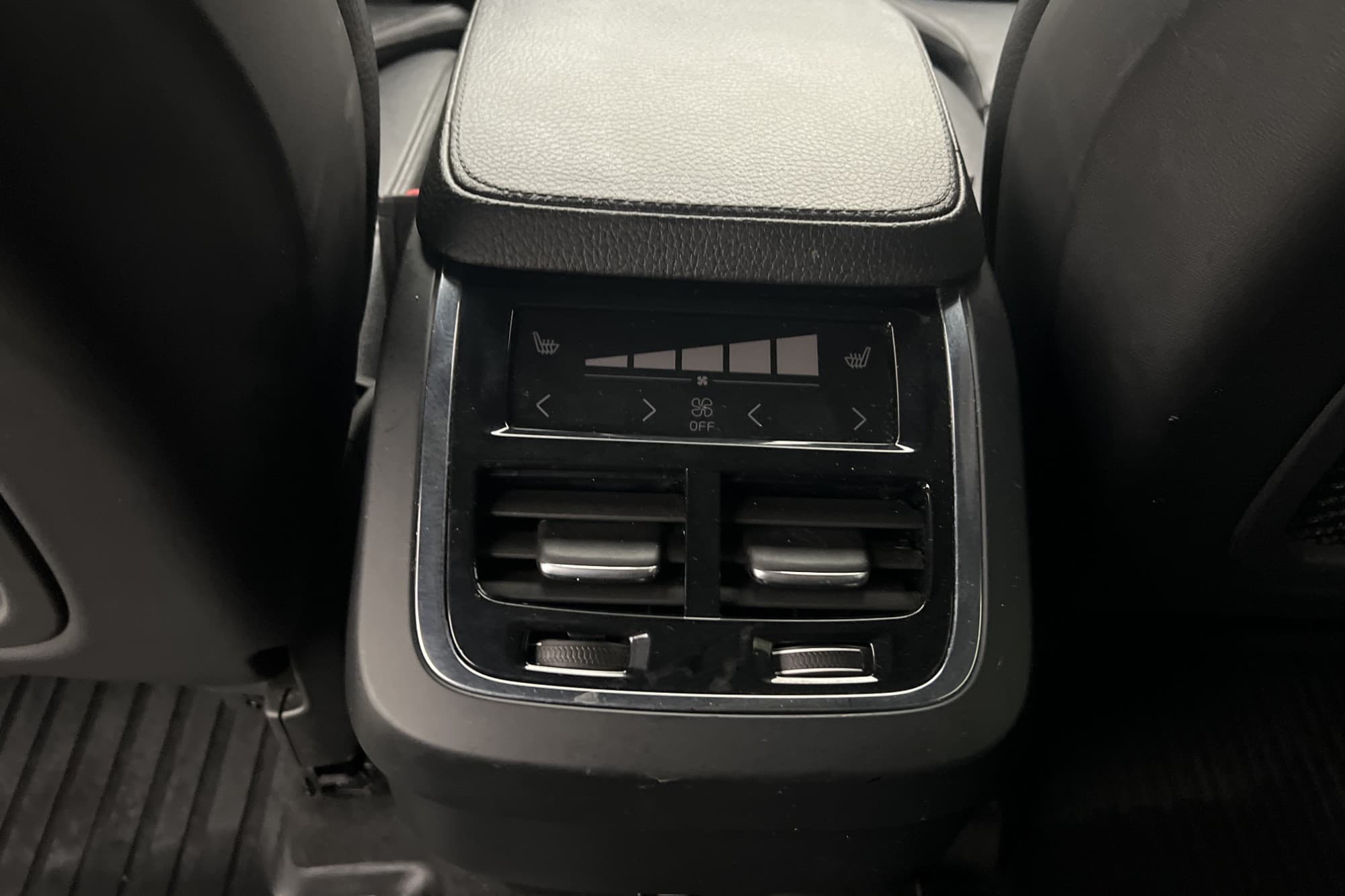 Volvo XC90 D5 AWD Inscription VOC Värmare Drag Skinn BLIS