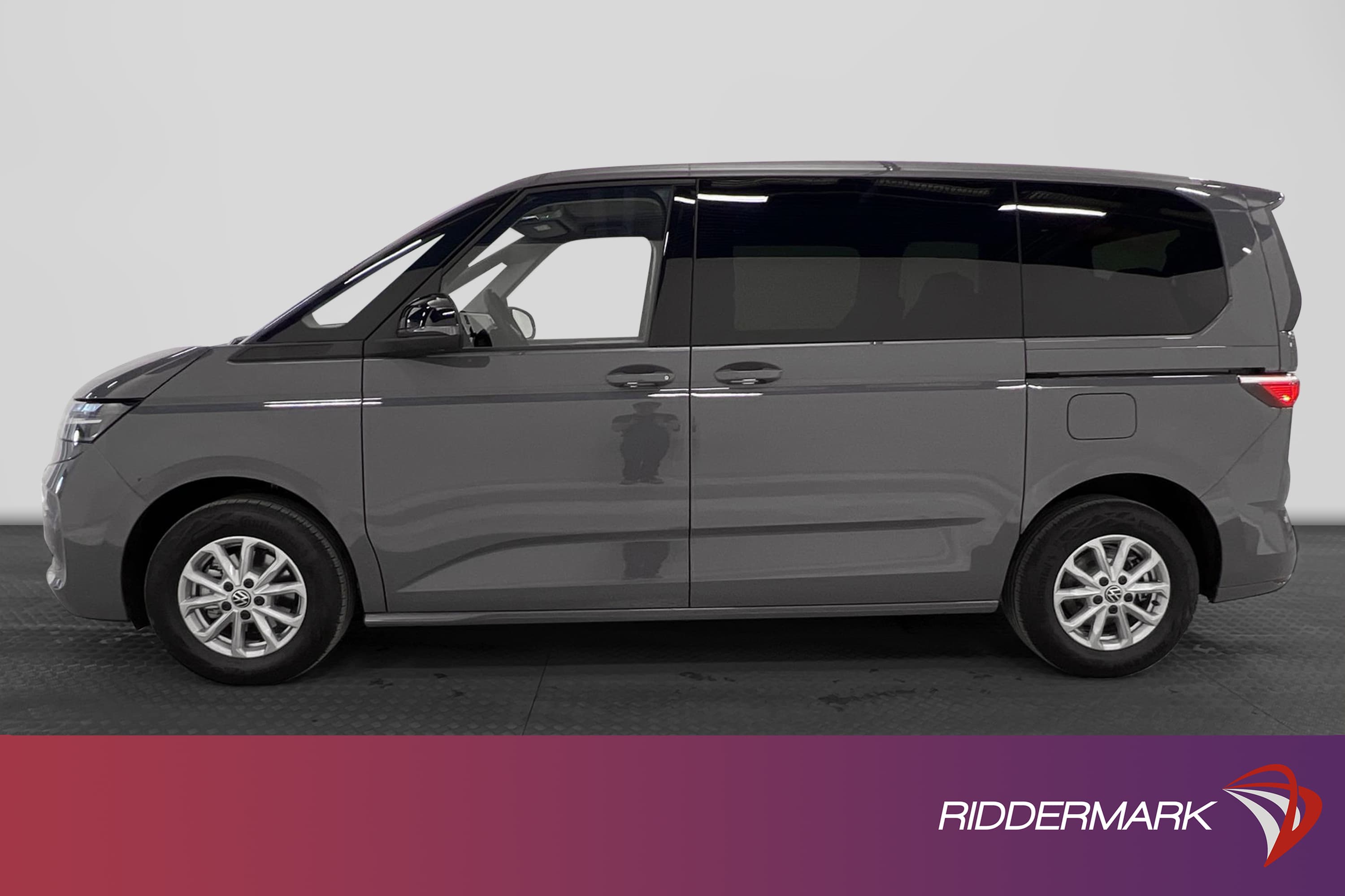 Volkswagen Multivan Life Plus 2.0 TDI Värmare Dragkrok Moms