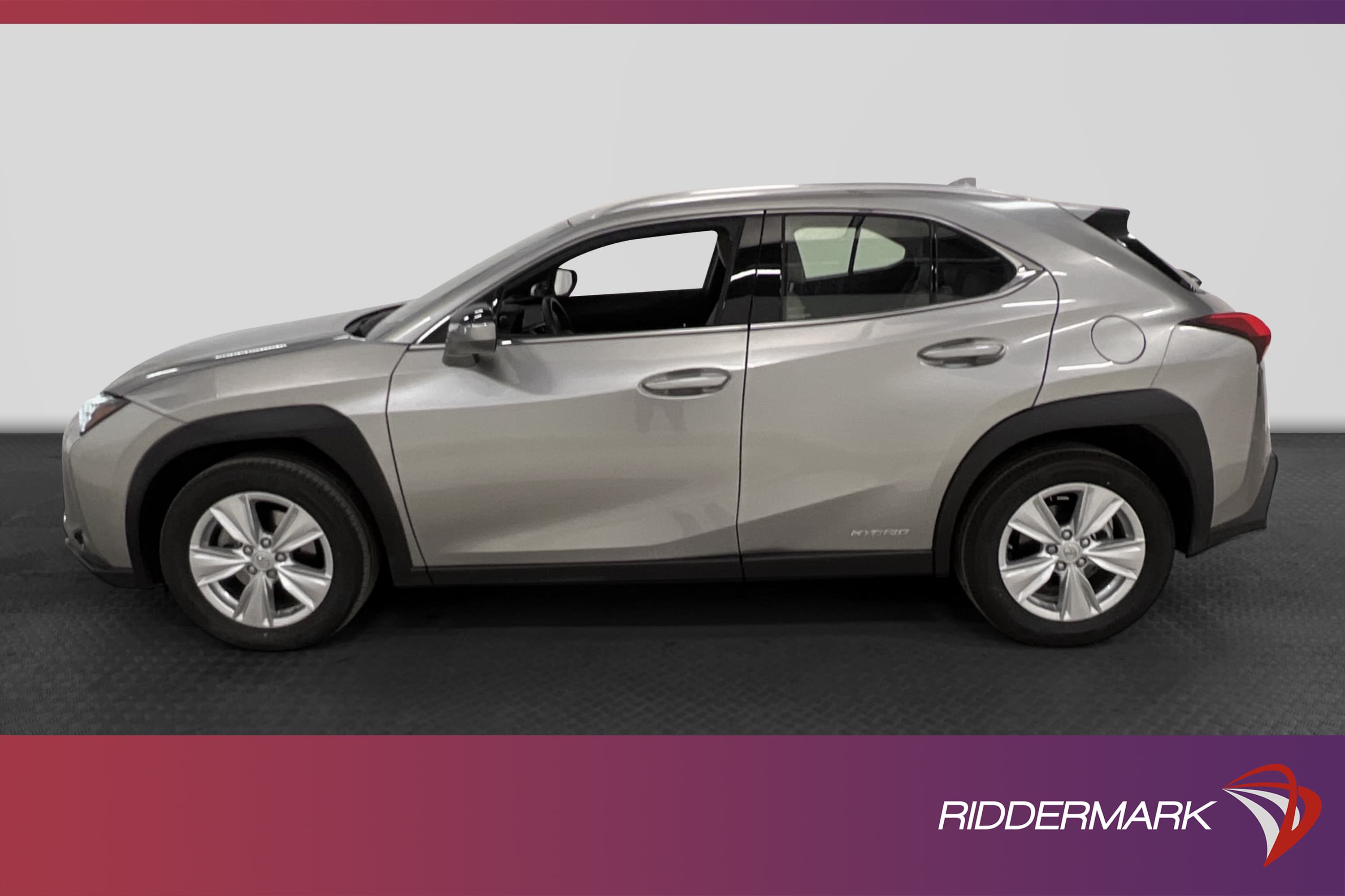 Lexus UX 250h 2.0 CVT 184hk