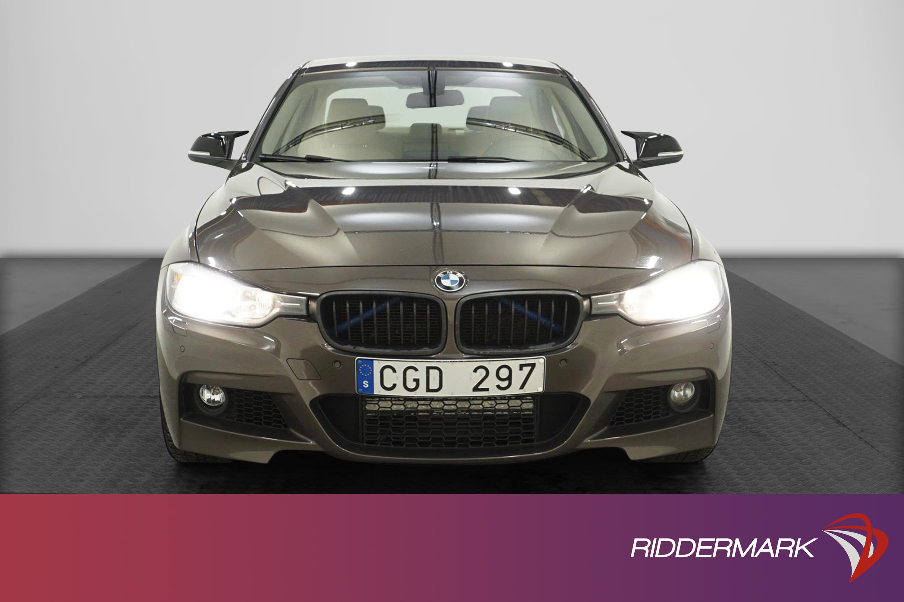 BMW 328i Sedan 245hk