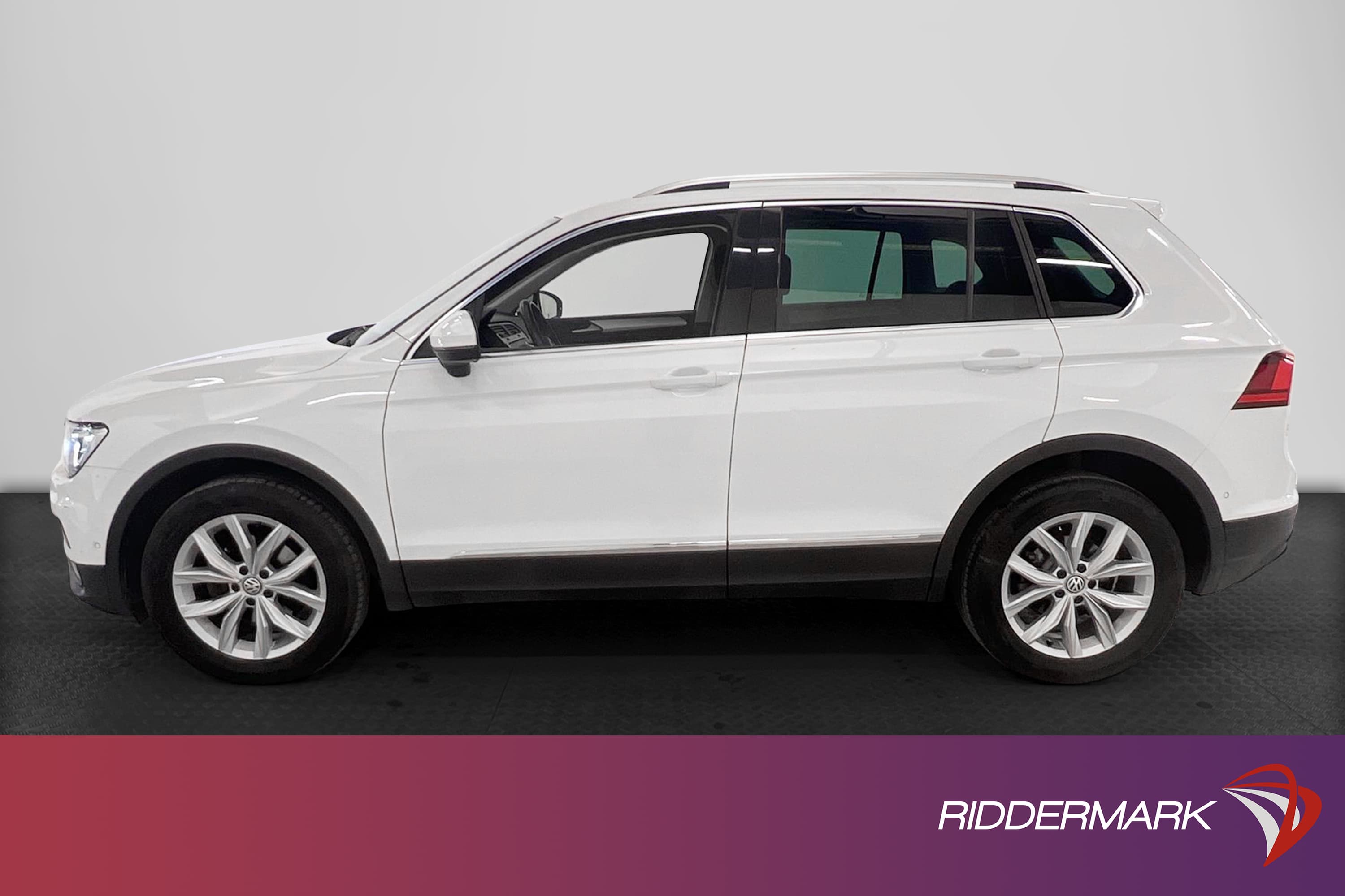 Volkswagen Tiguan 2.0 TDI 150hk D-Värm B-Kamera Nyservad 