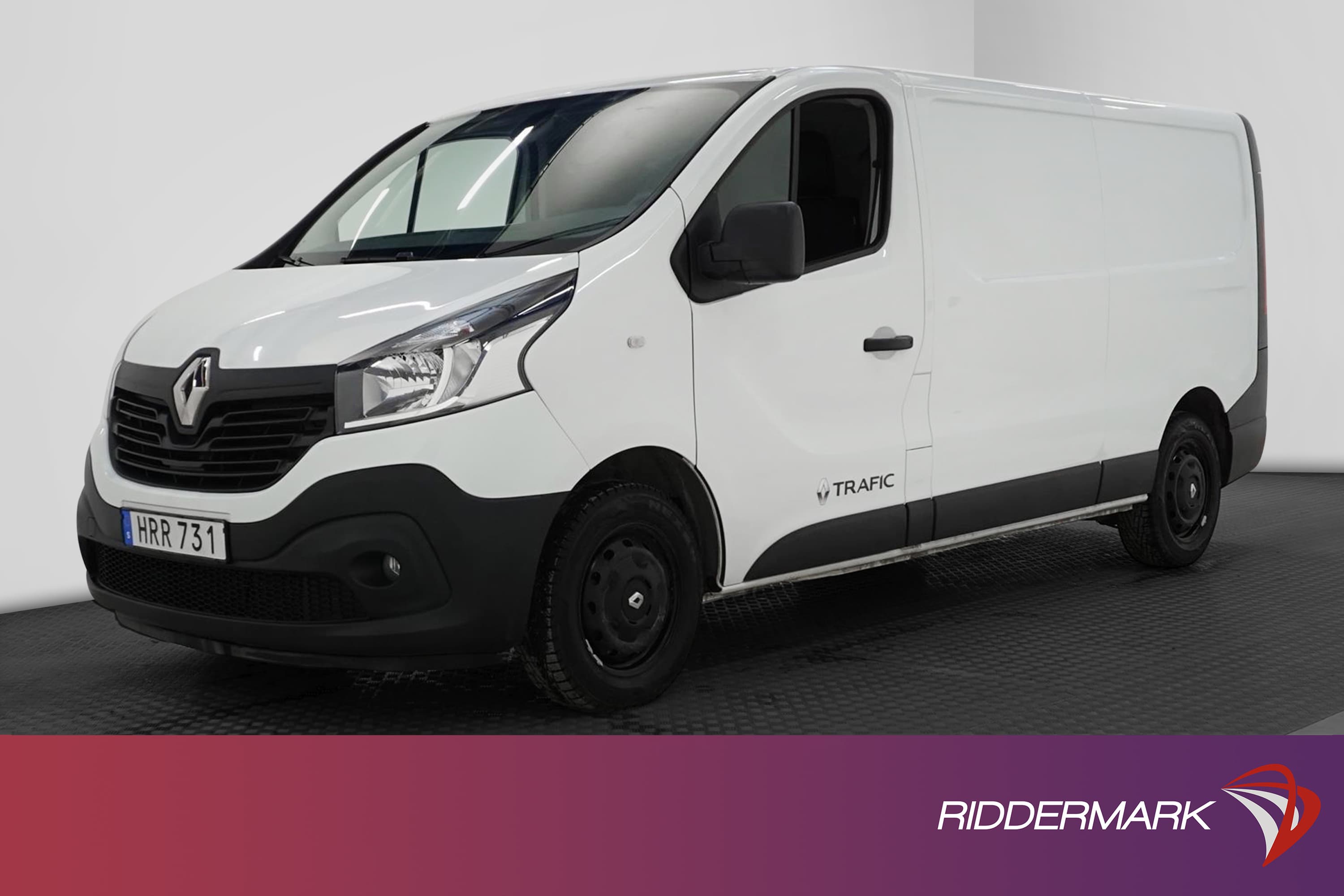 Renault Trafic 1.6 dCi Eu6 L2 Navi 3-sits Dragkrok PDC