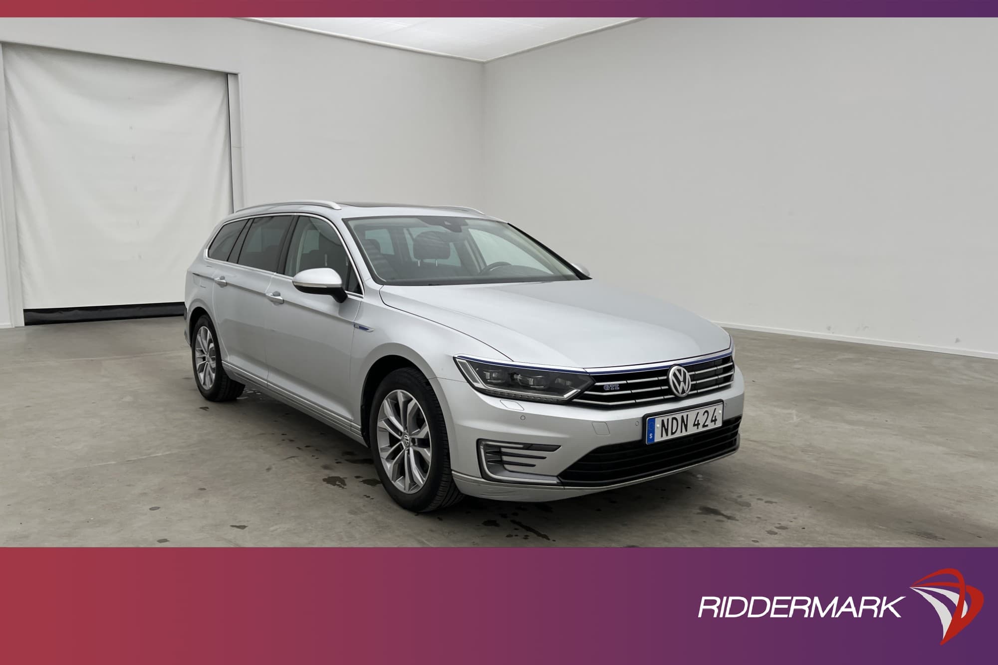 Volkswagen Passat GTE 218hk