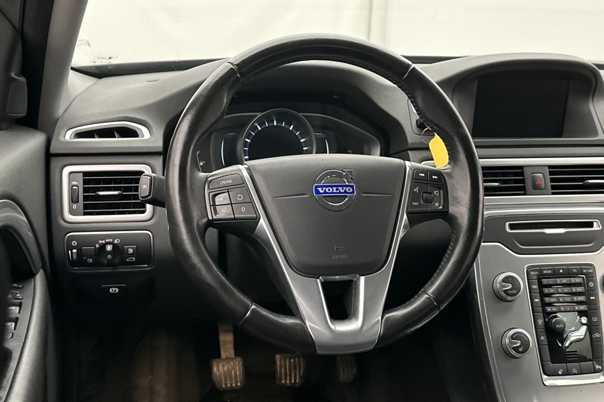 Volvo V70 T4 180hk Momentum P-Värmare Sensorer Halvskinn
