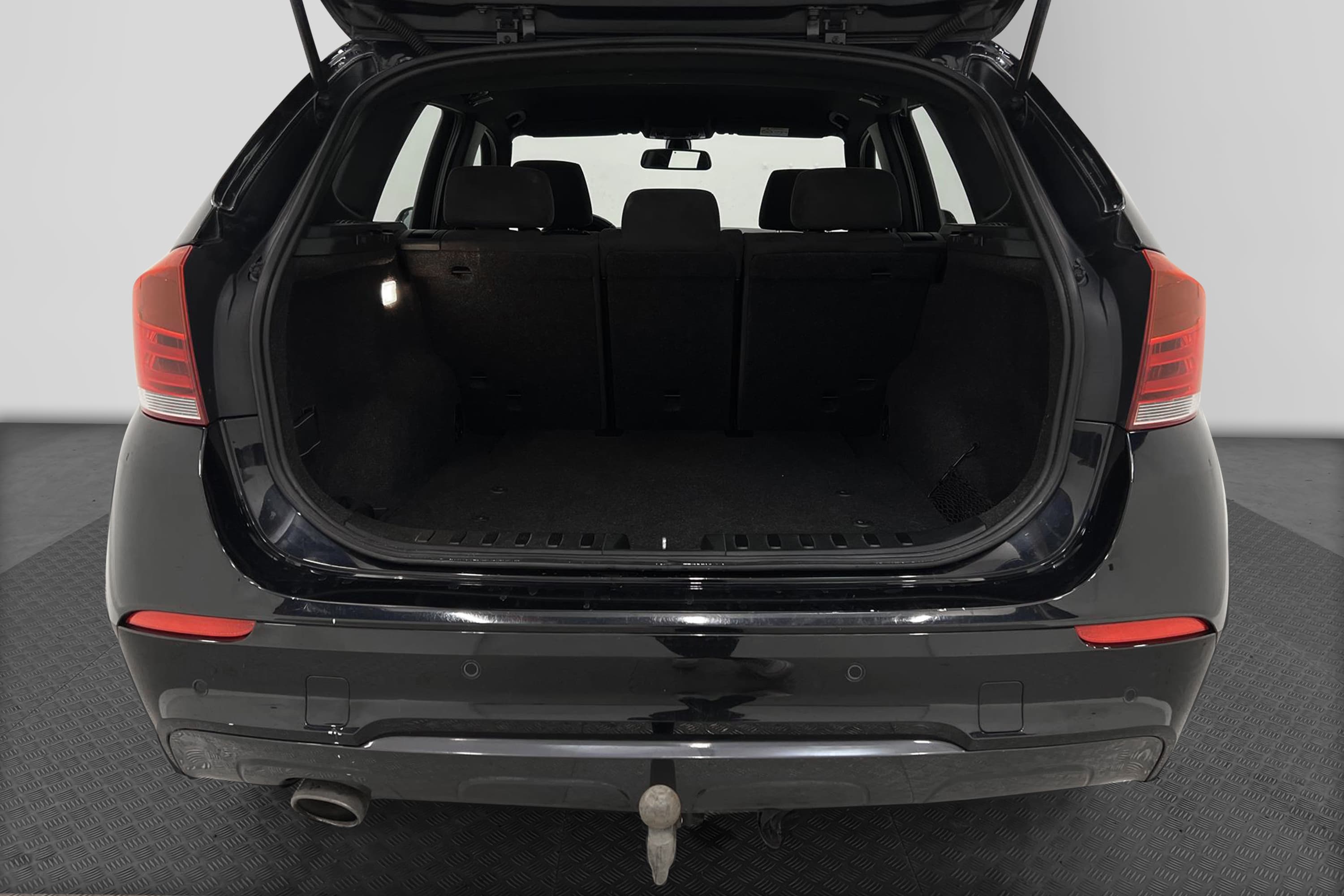 BMW X1 xDrive20d 184hk M-Sport Drag HiFi Navi Välservad PDC