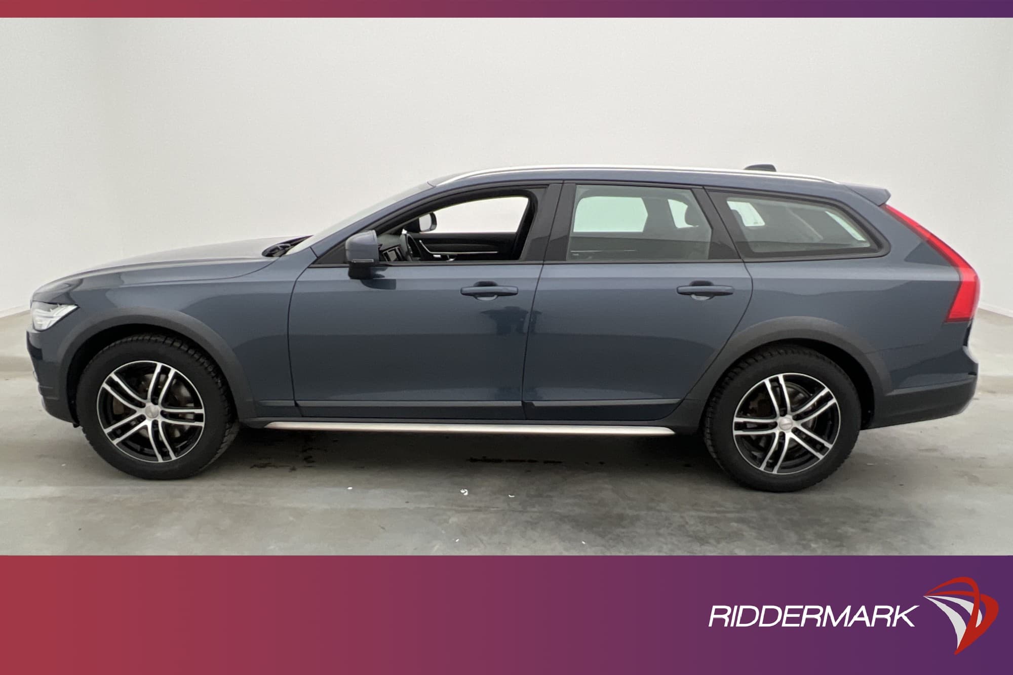 Volvo V90 Cross Country D4 AWD