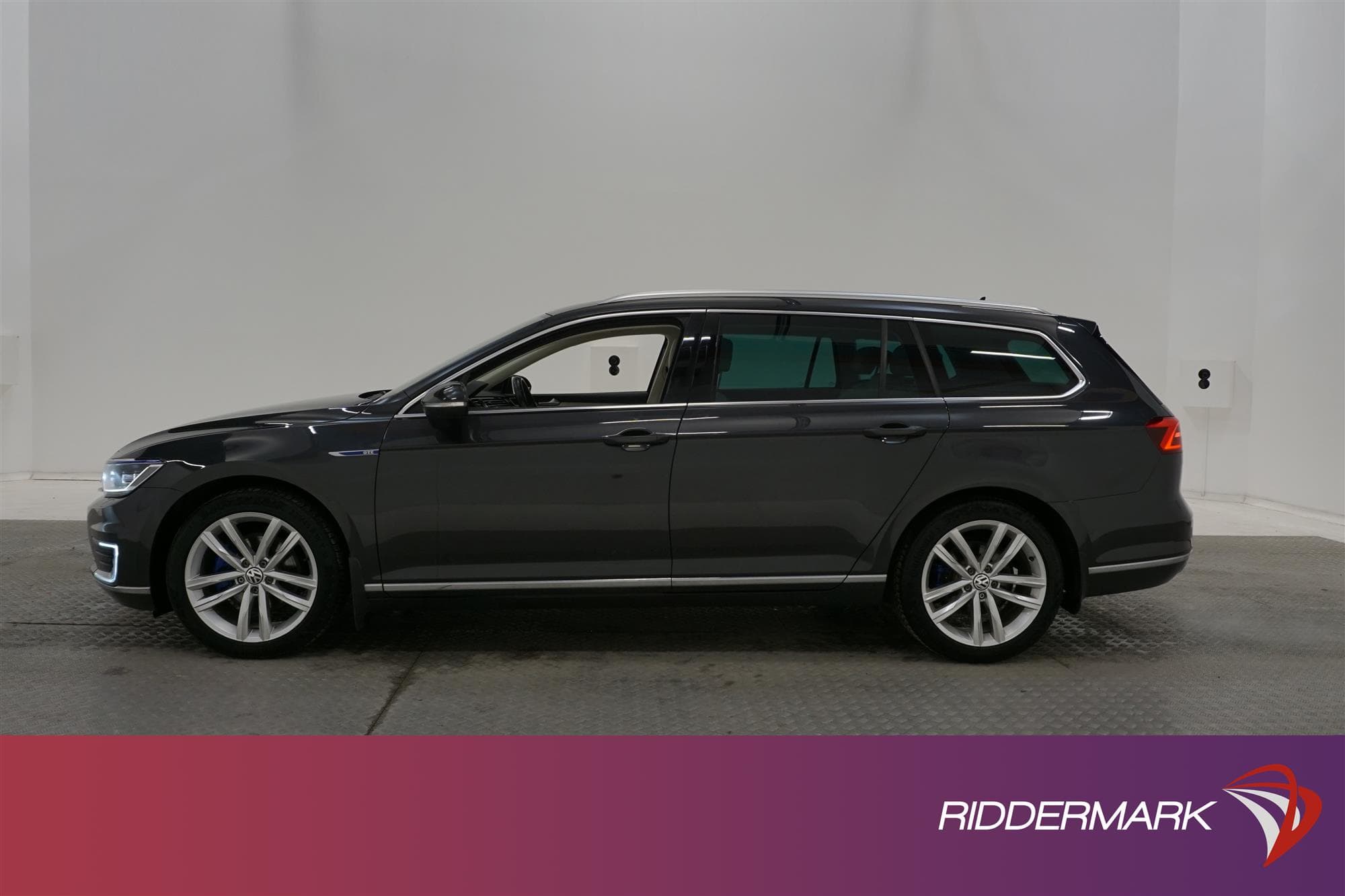 Volkswagen Passat GTE 218hk