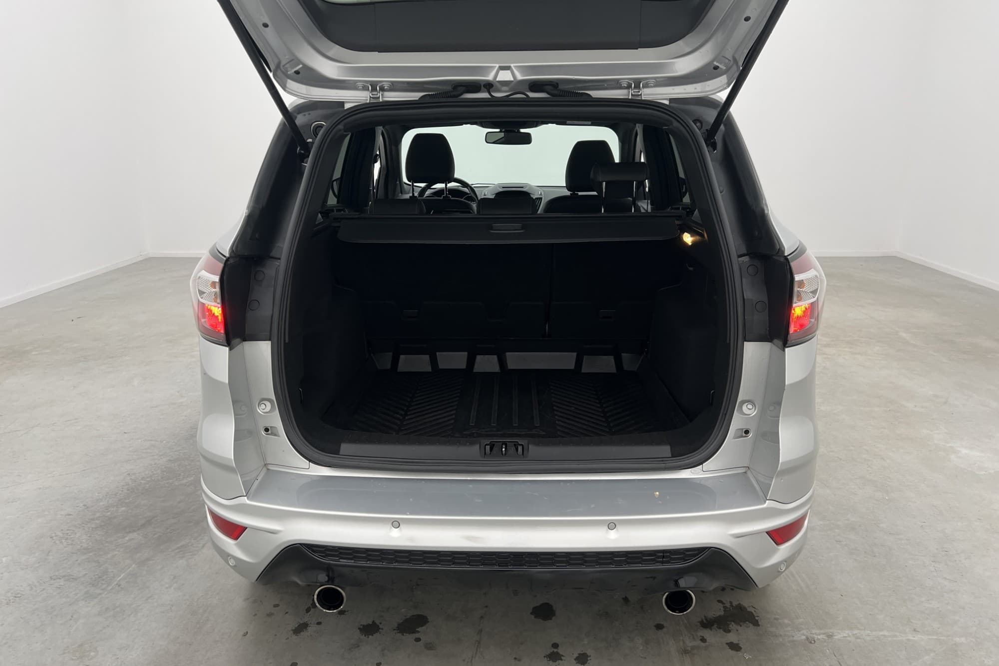 Ford Kuga 1.5 150hk ST-Line Sensorer Keyless Farthållare