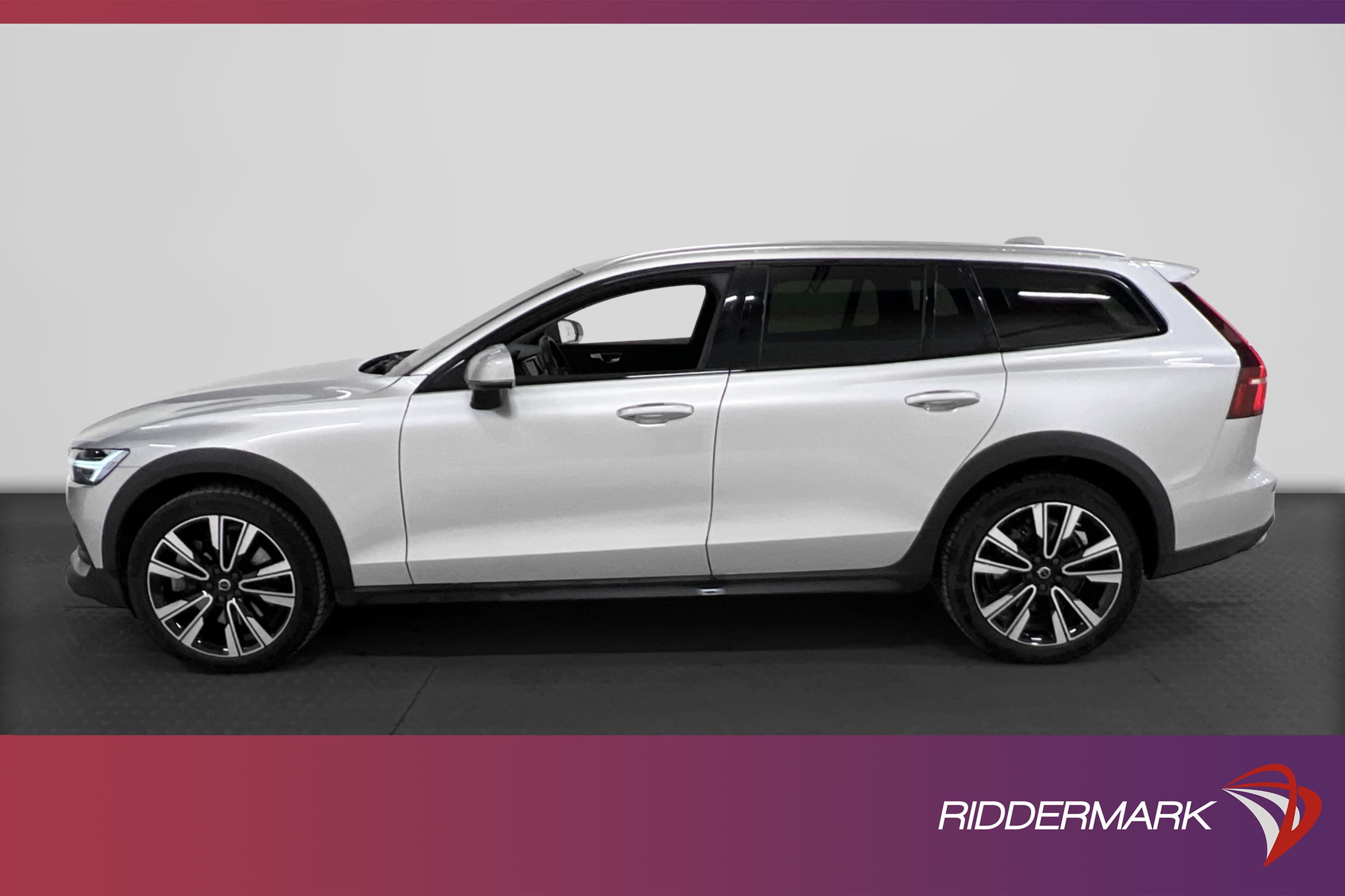 Volvo V60 Cross Country B4 AWD