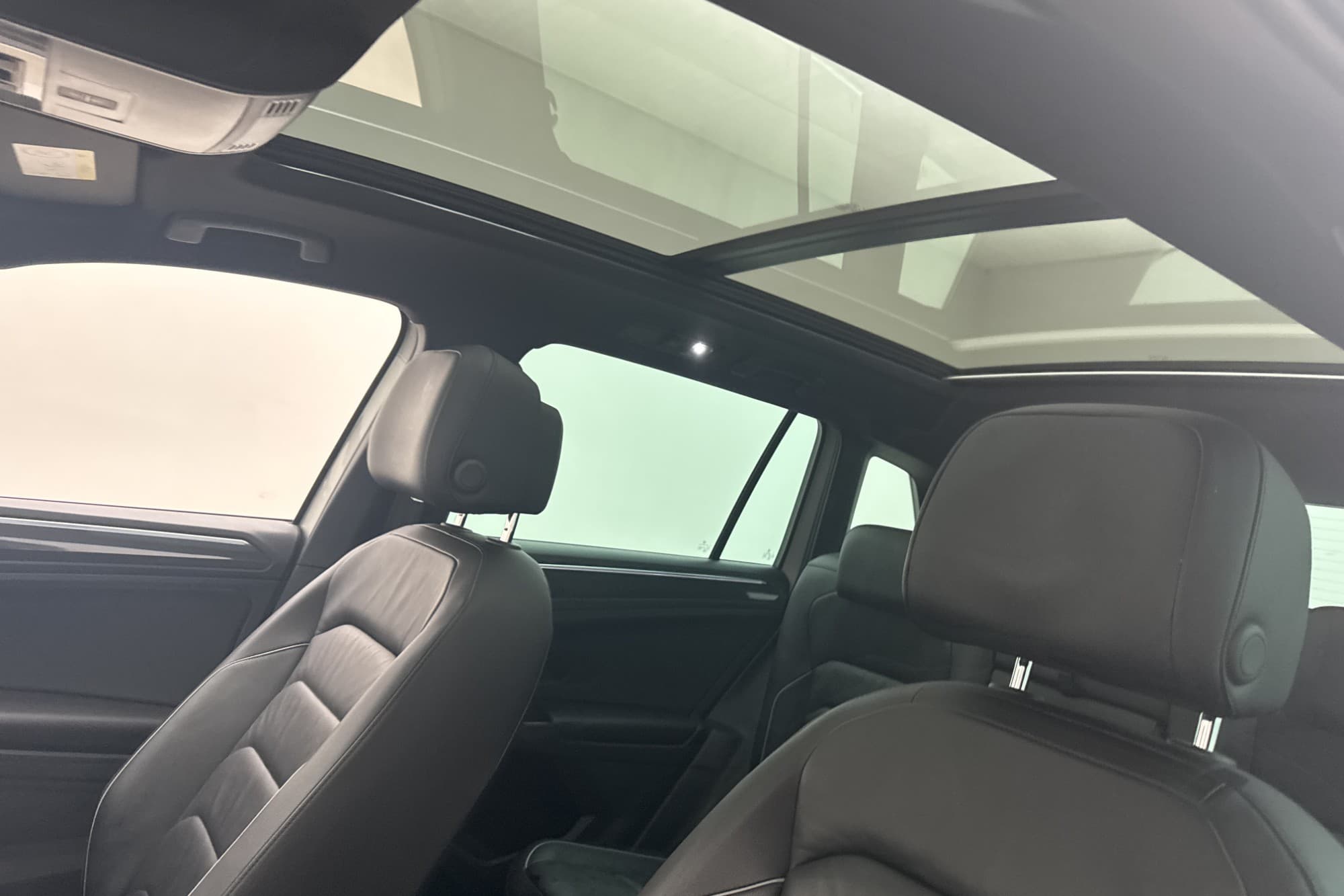 Volkswagen Tiguan TDI 4M R-Line Cockpit Värm Pano Skinn HUD