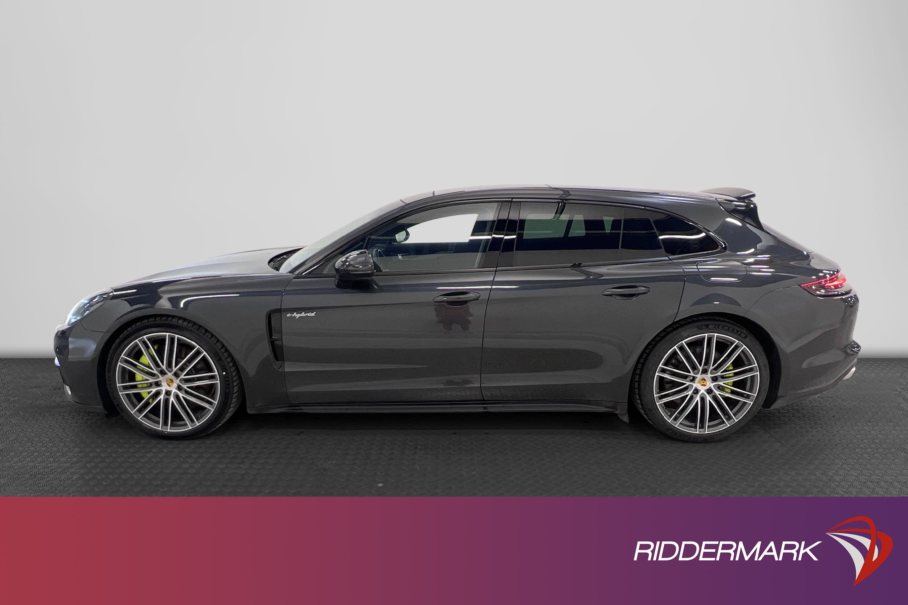 Porsche Panamera 4 E-Hybrid Sport Turismo 462hk