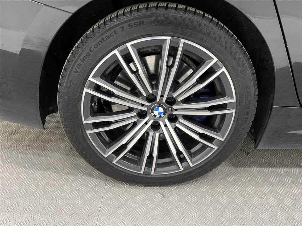 BMW 330d xDrive 265hk M-Sport Innovation Pano H/K Värmare