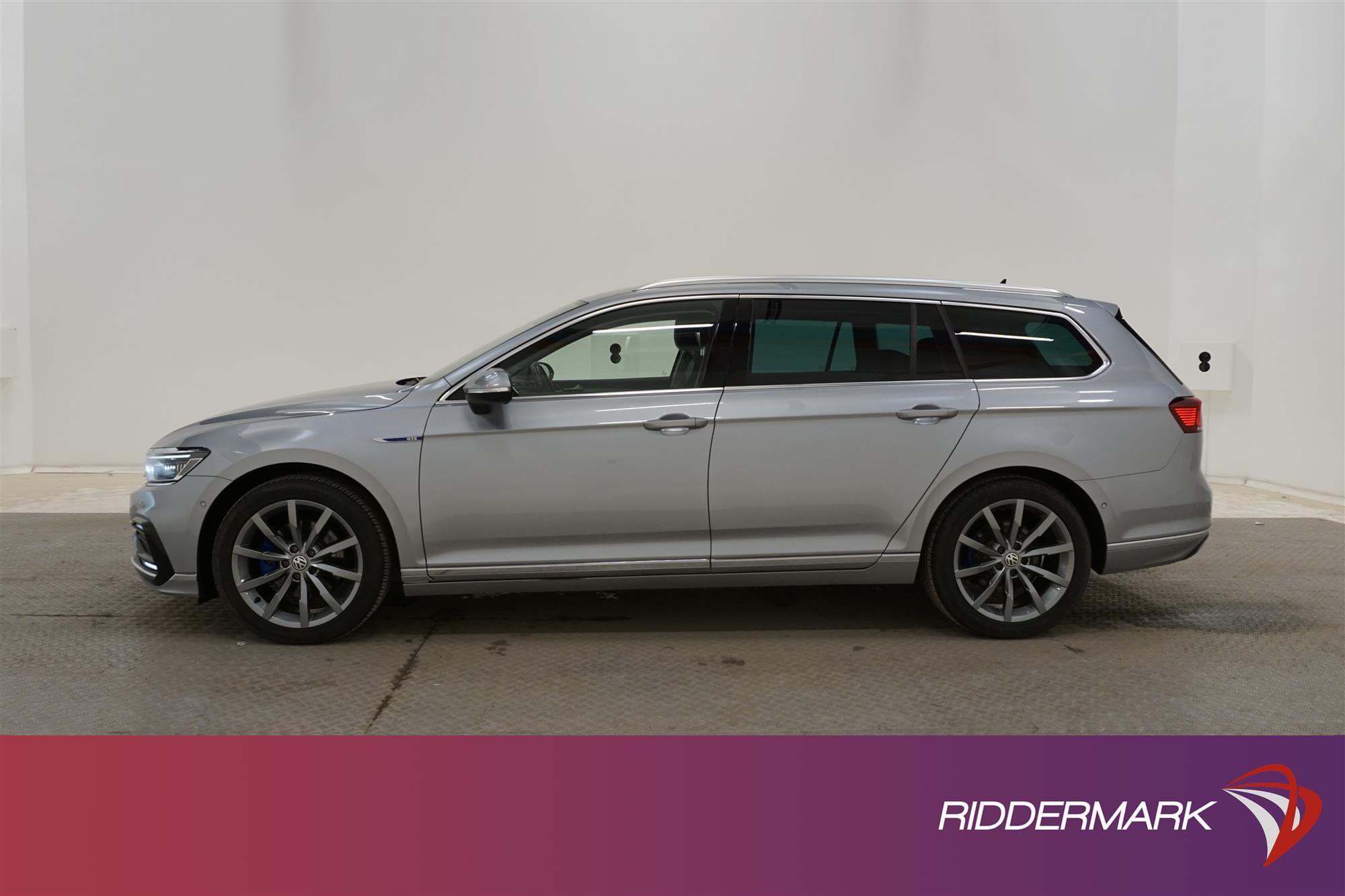 Volkswagen Passat GTE 218hk
